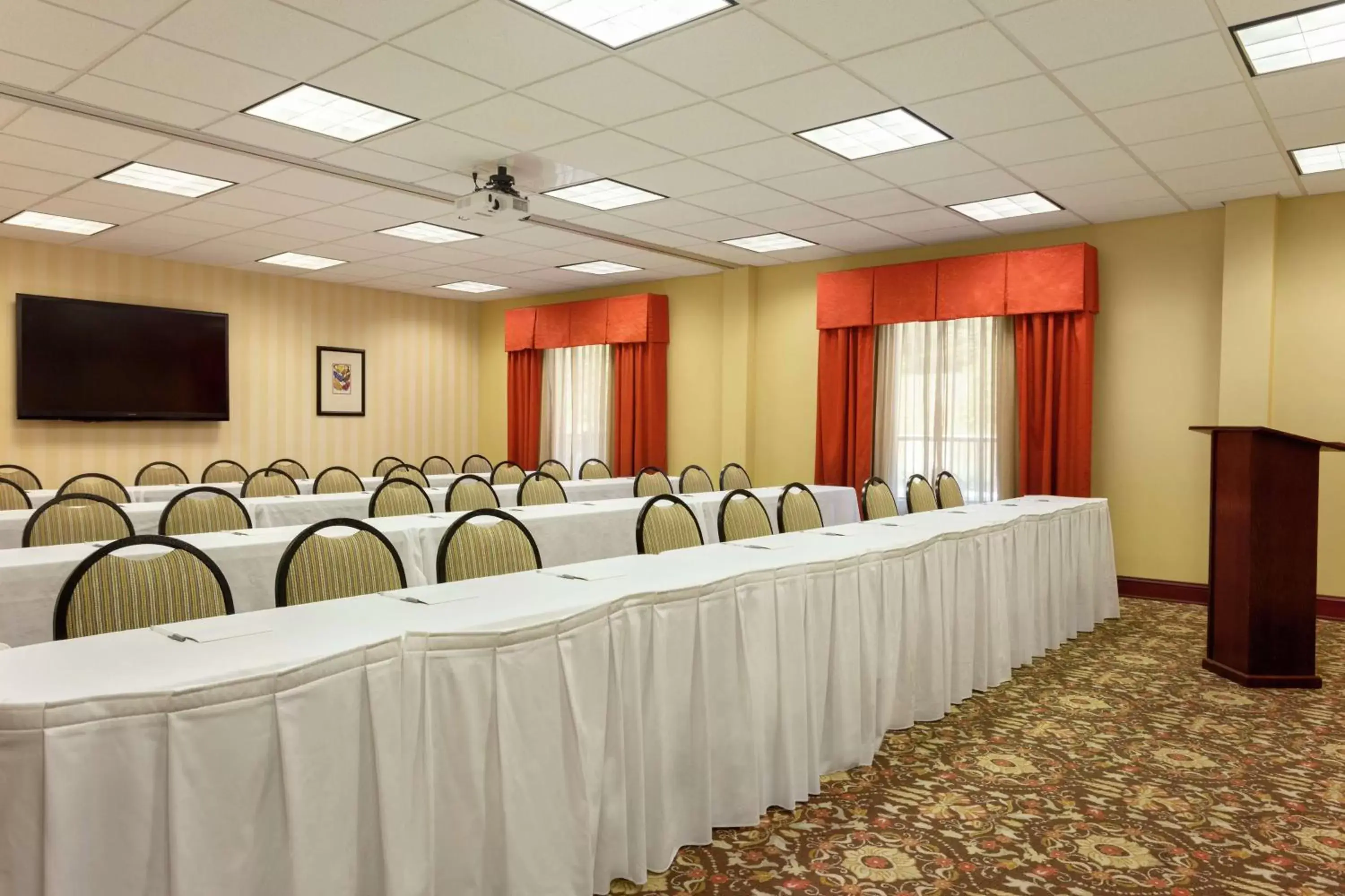 Meeting/conference room in Hampton Inn & Suites Prattville
