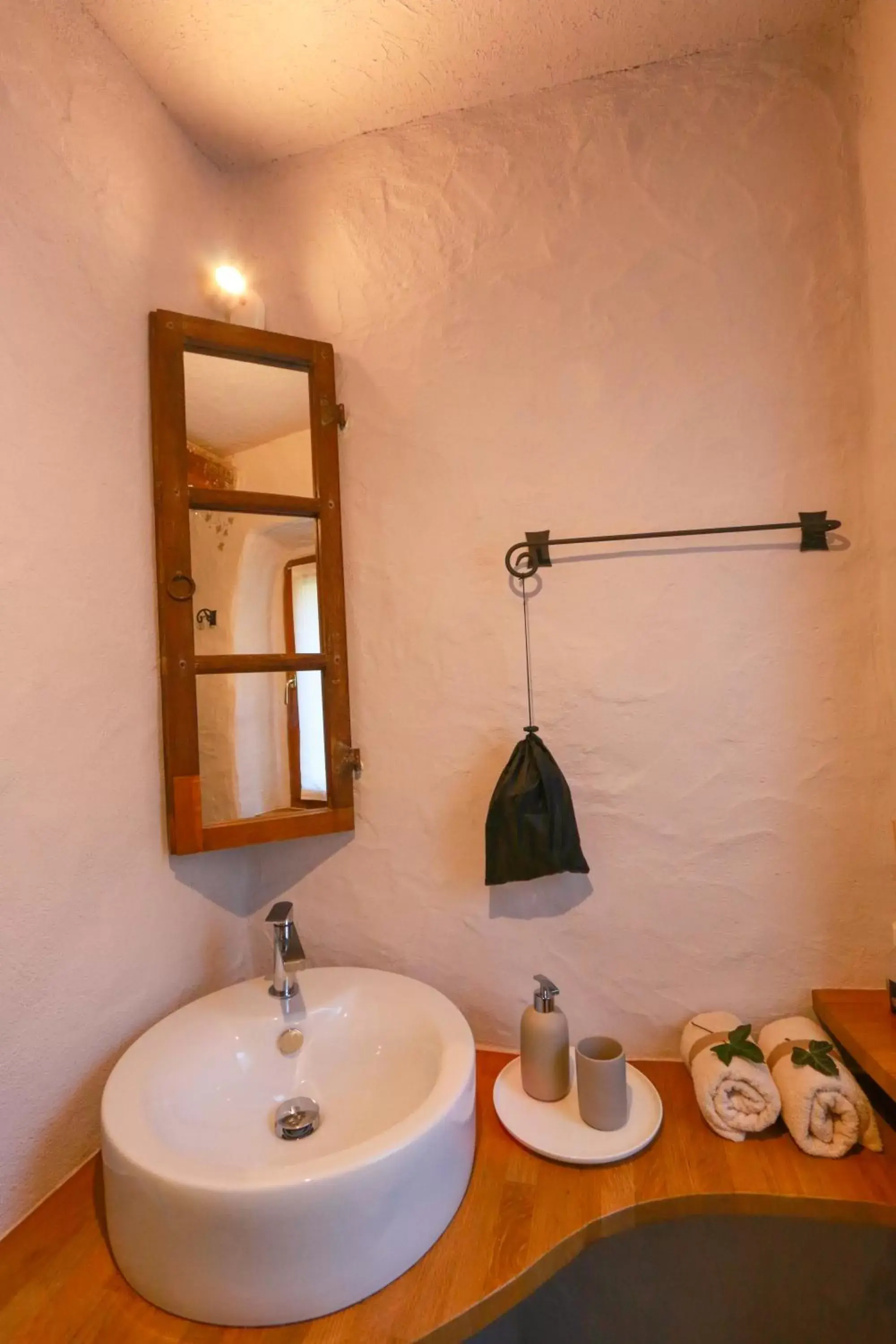 Area and facilities, Bathroom in b&b Balcone del Biellese