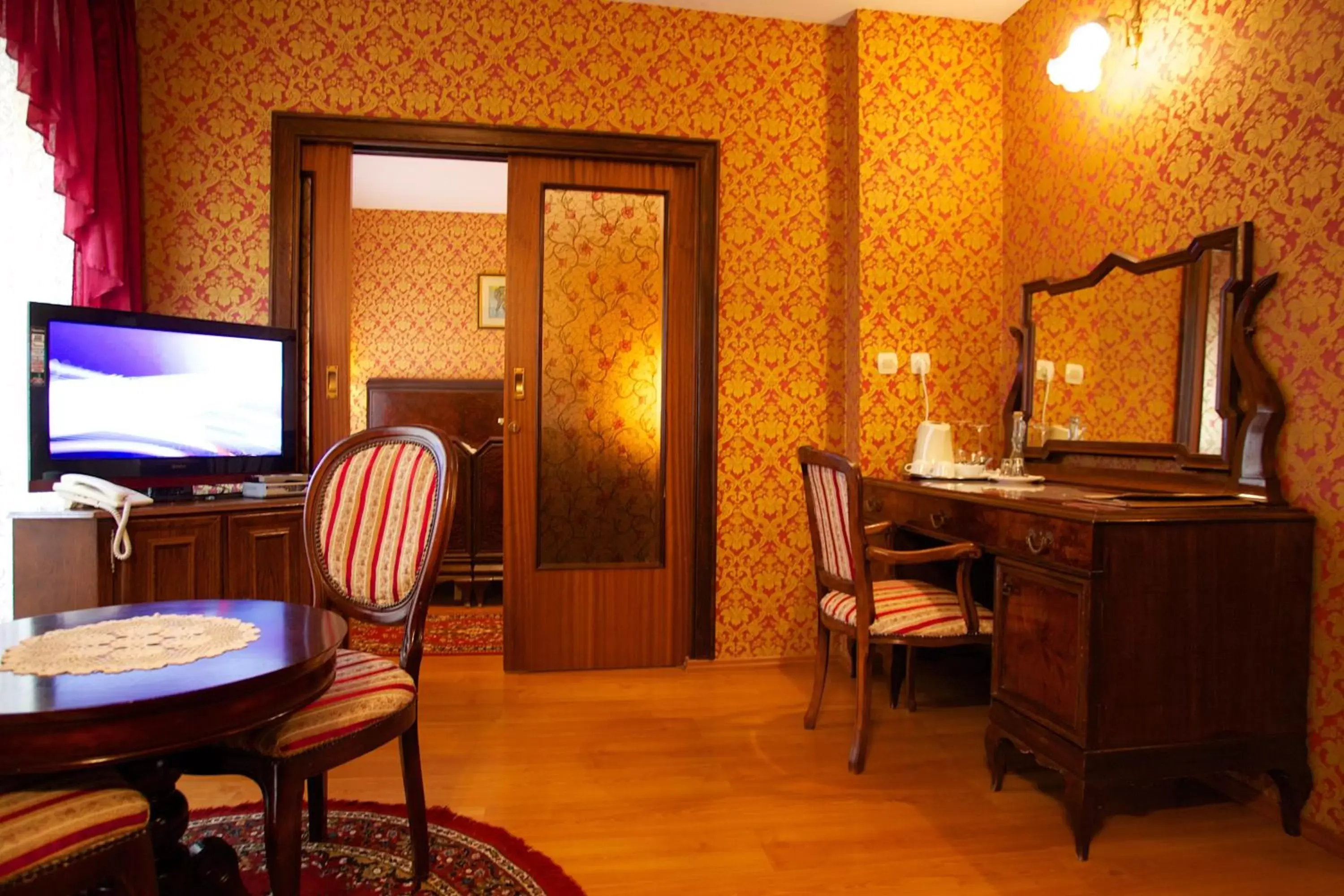 One-Bedroom Suite in Heritage Hotel Pasike One-Bedroom Suite in Heritage Hotel Pasike