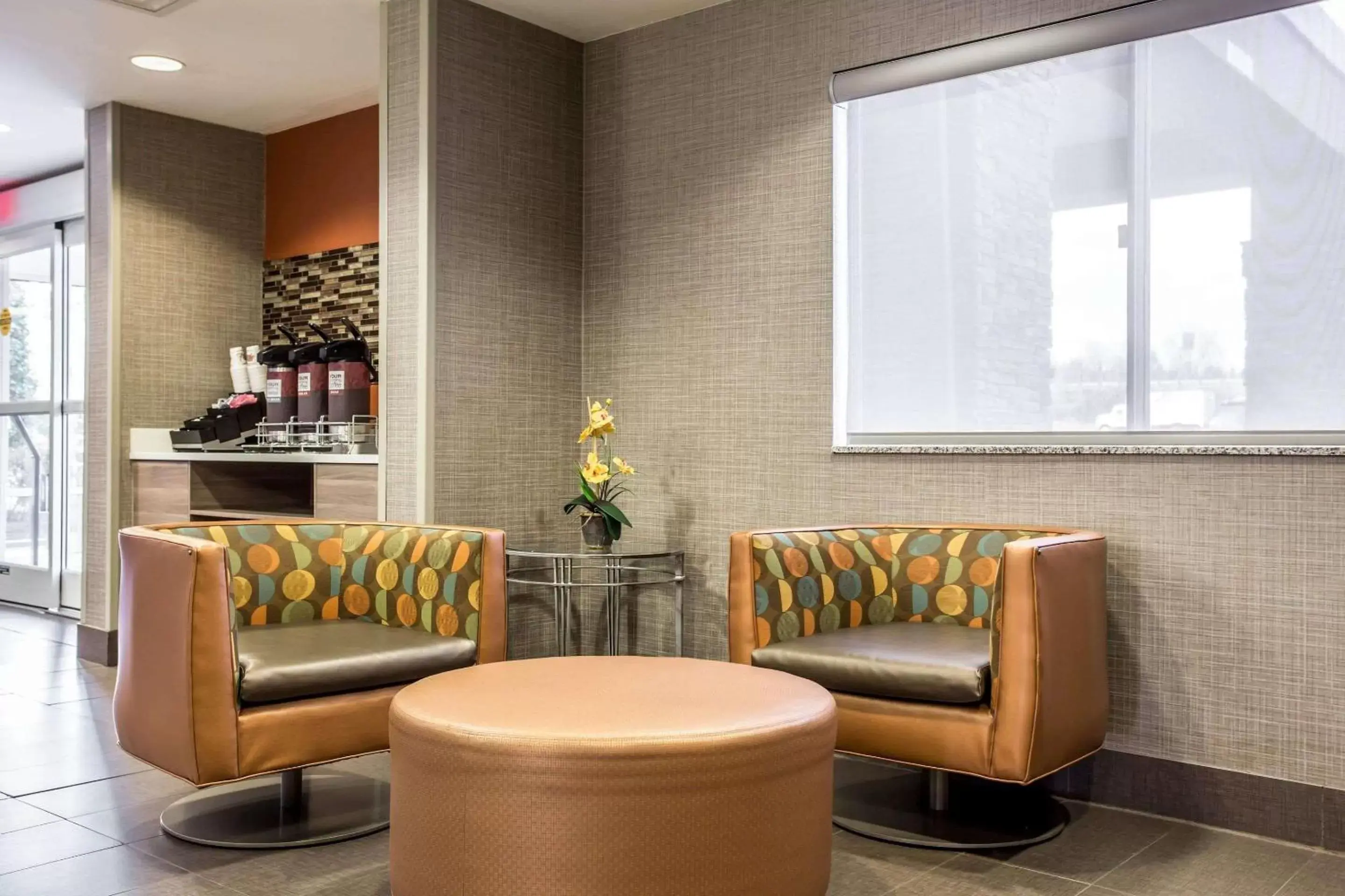 Lobby or reception, Seating Area in Comfort Inn & Suites Kannapolis - Concord