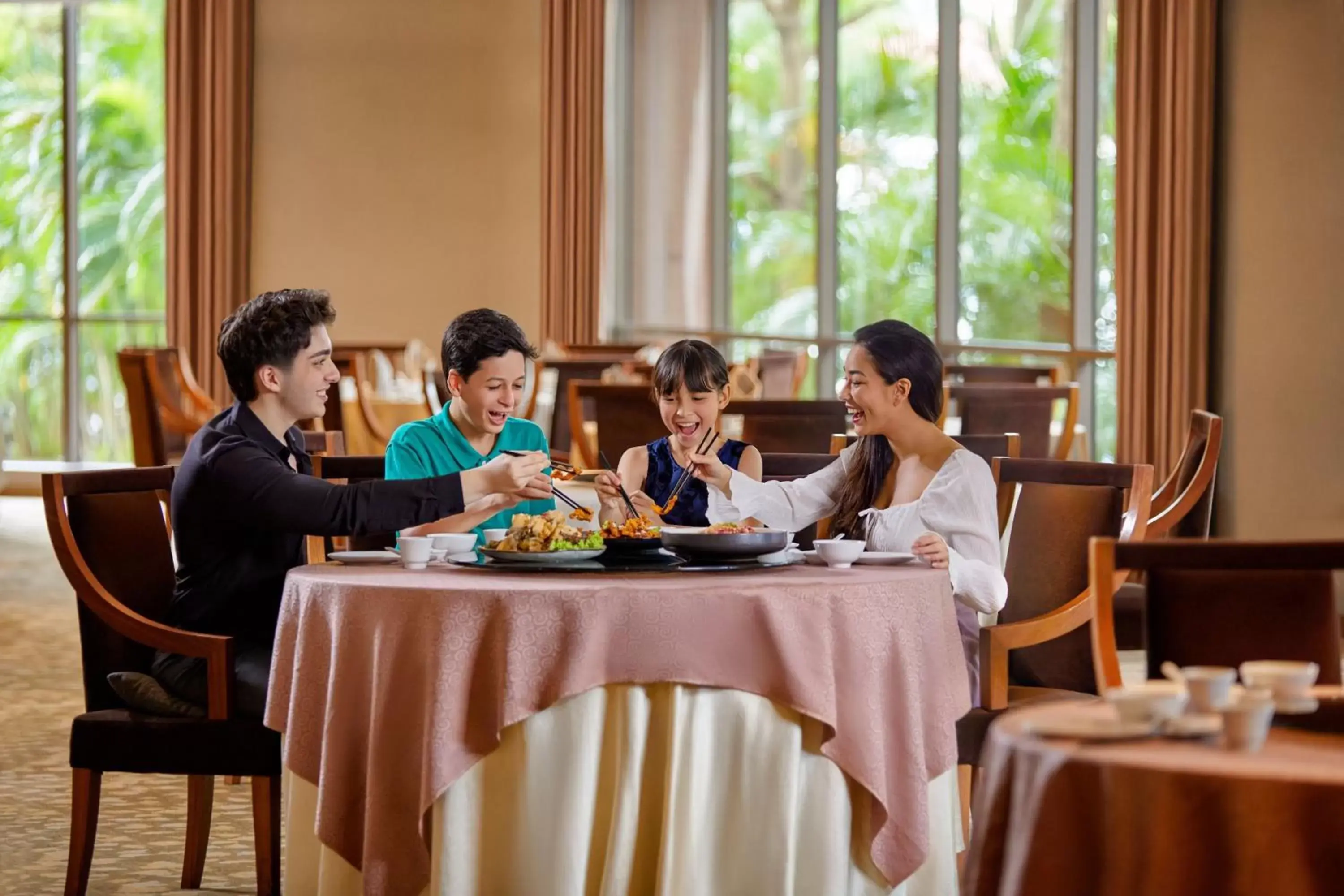 Restaurant/Places to Eat in Renaissance Johor Bahru Hotel
