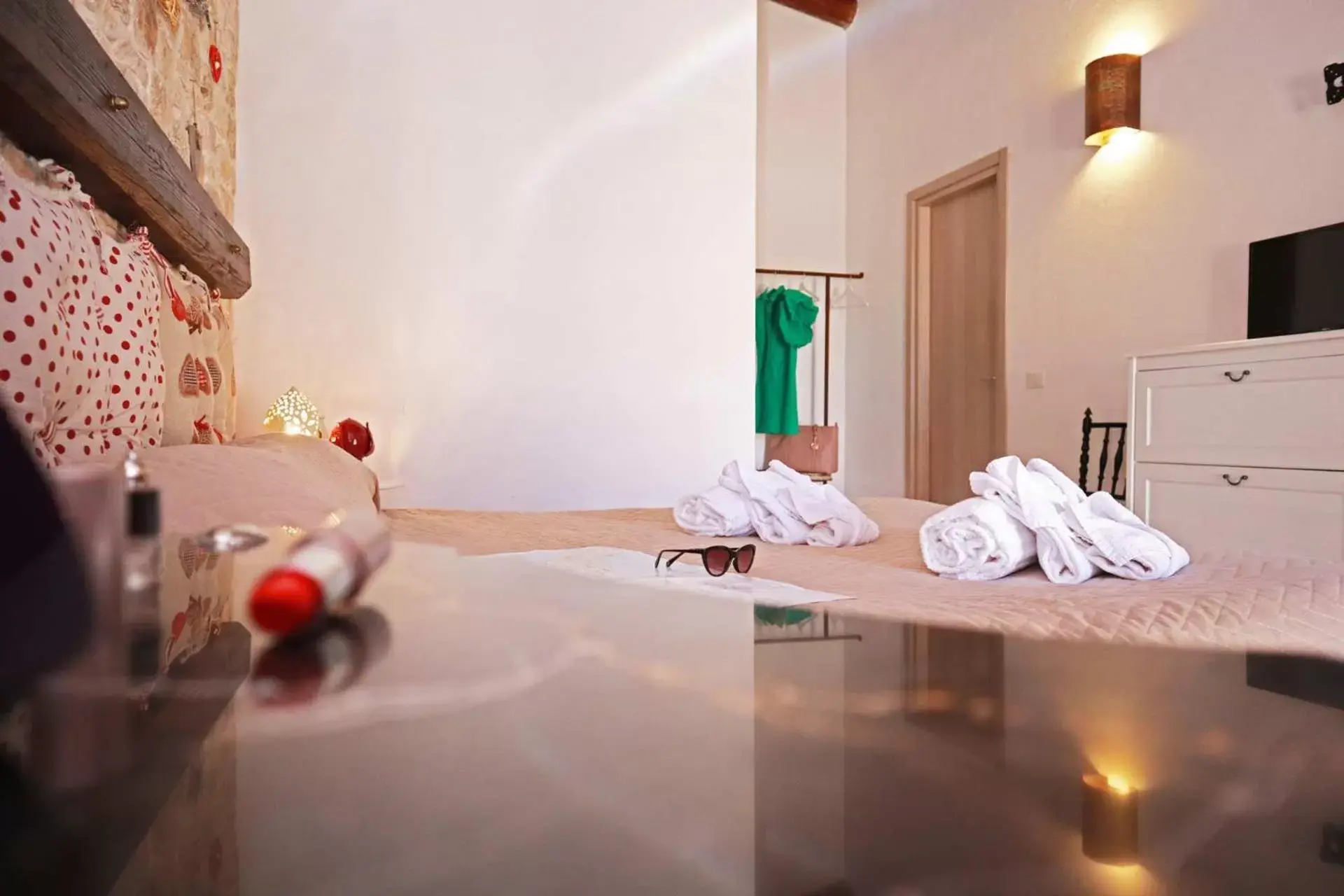 Bedroom, Bathroom in Agriturismo Masseria Alberotanza