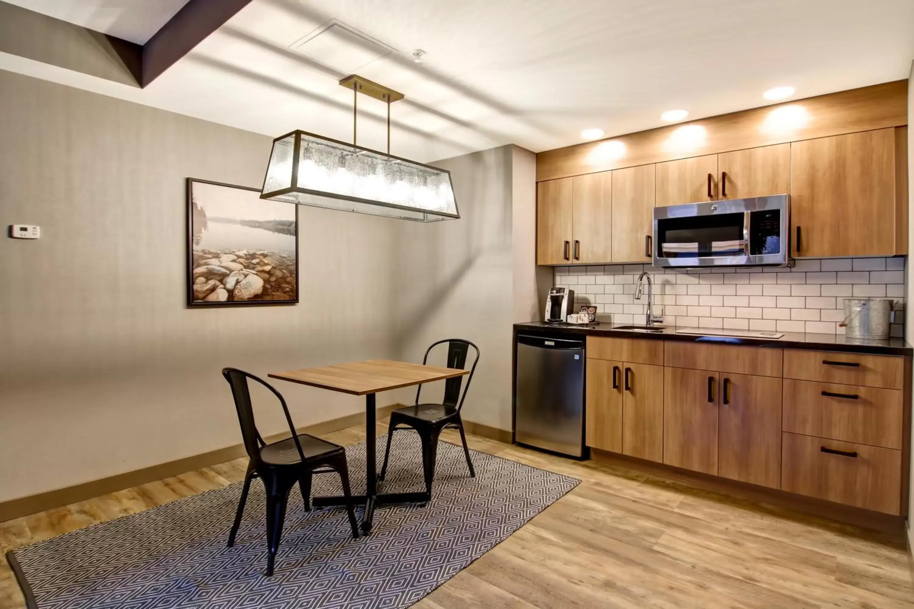 Kitchen/Kitchenette in Canalta Lodge