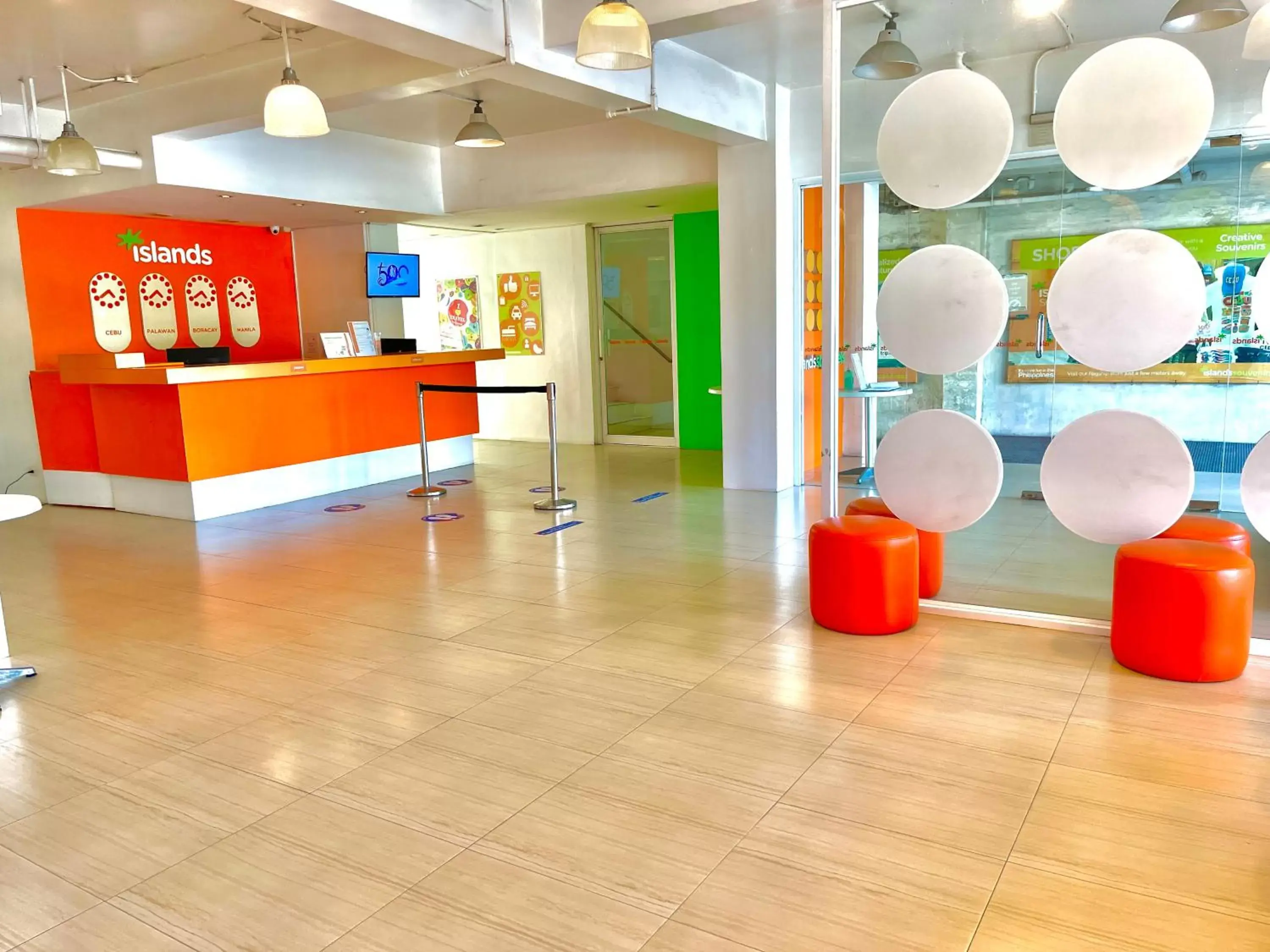 Lobby or reception in Islands Stay Hotels Mactan Lobby or reception in Islands Stay Hotels Mactan