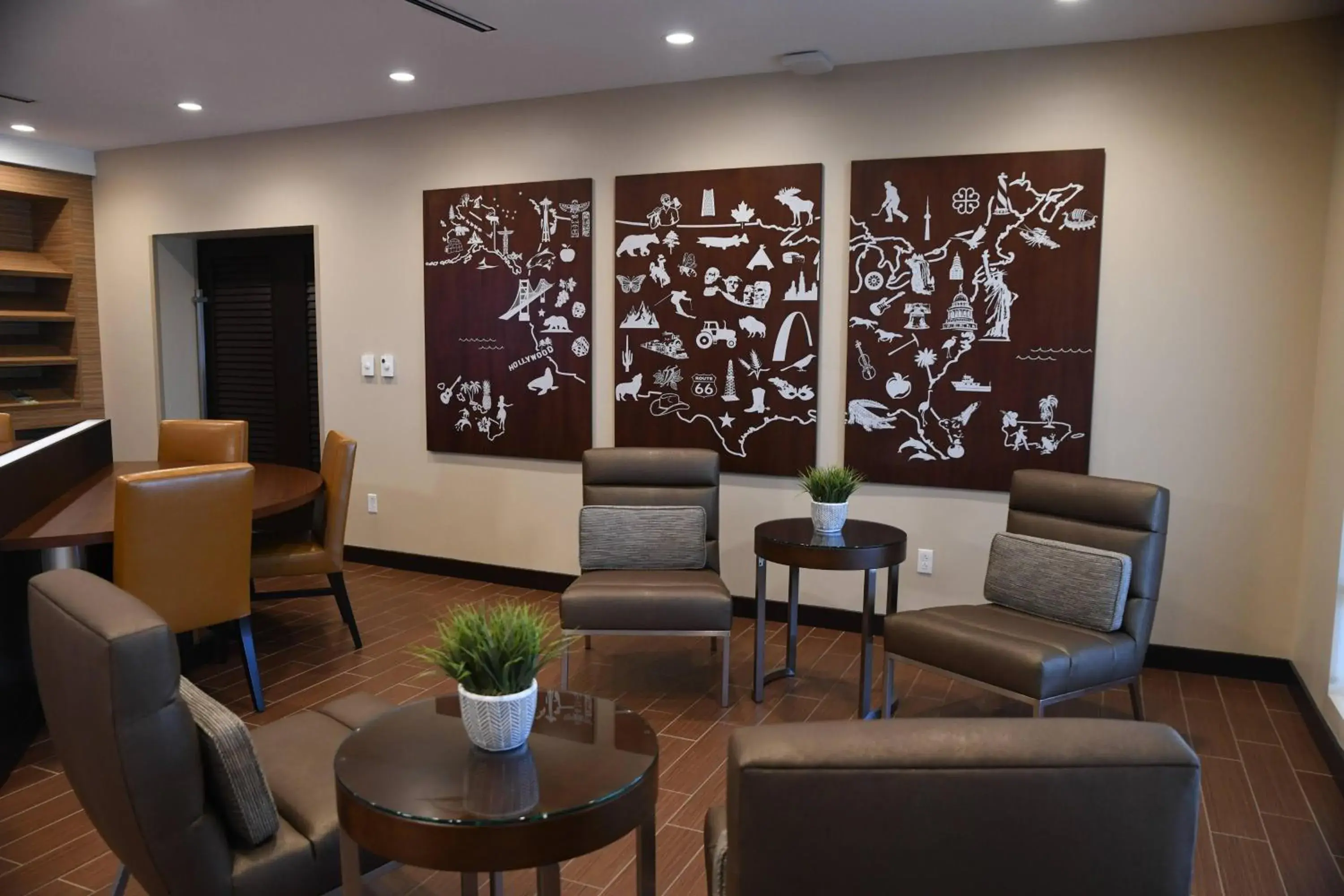Lobby or reception, Seating Area in TownePlace Suites Kansas City At Briarcliff