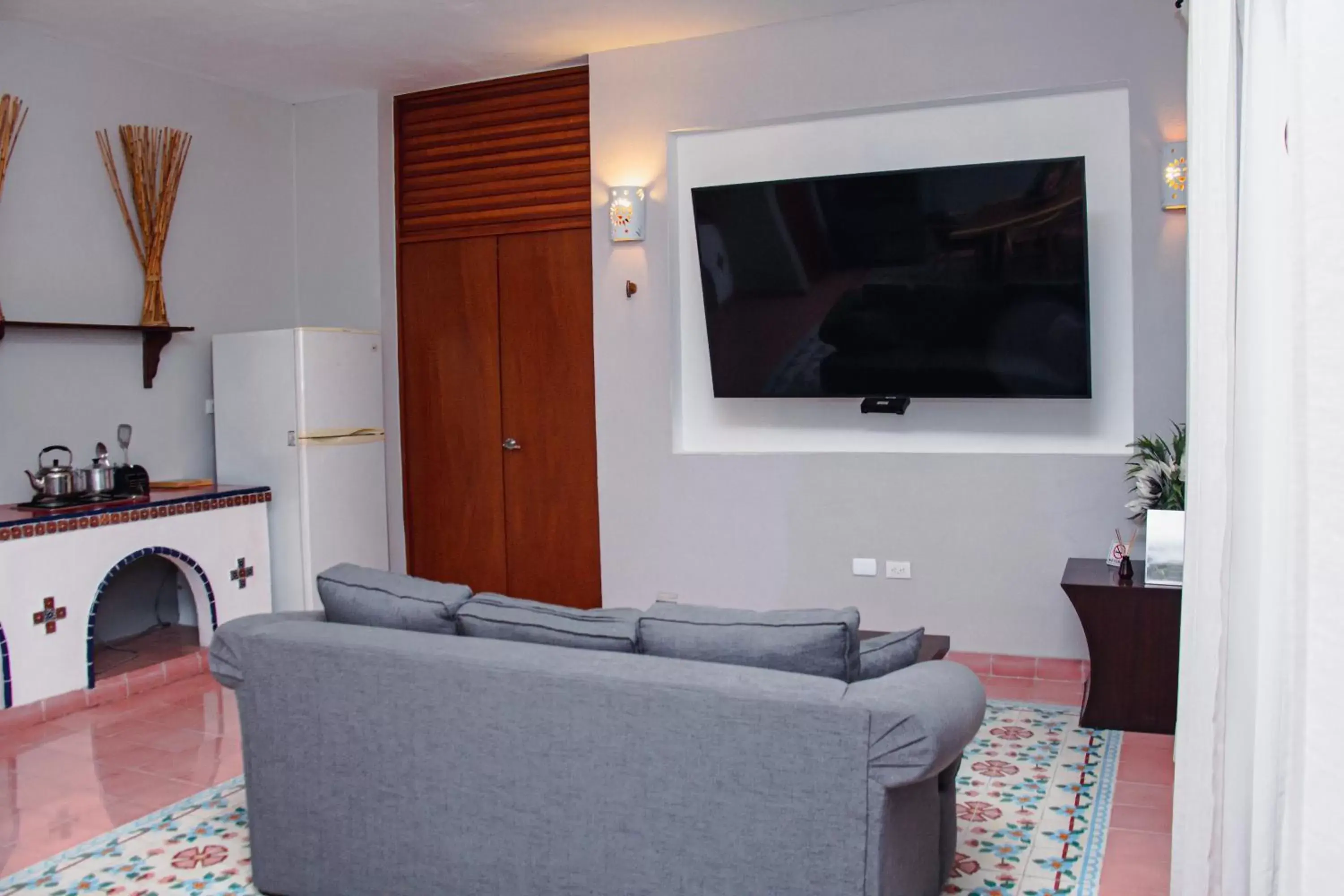 TV and multimedia, Seating Area in Hotel Marionetas