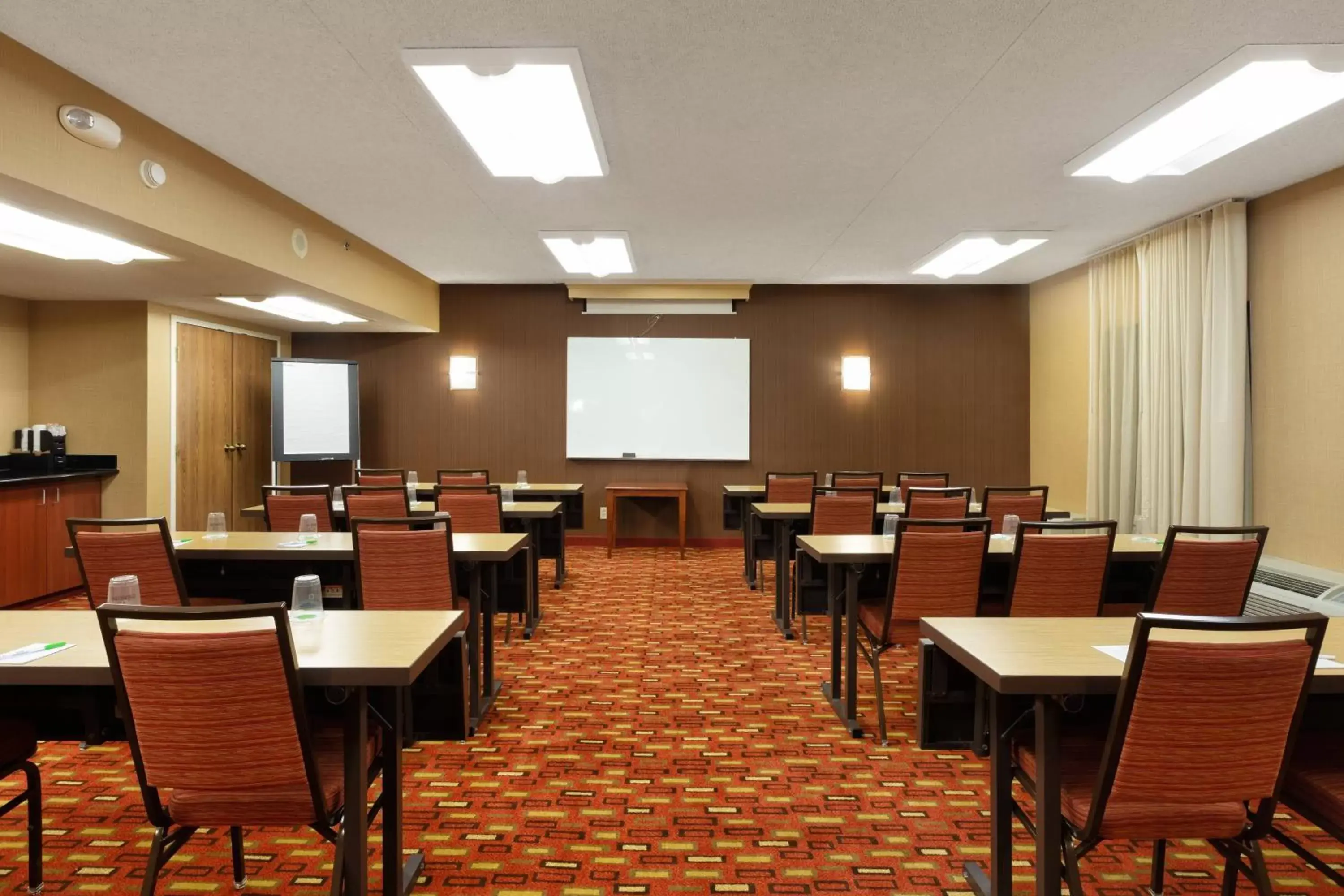 Meeting/conference room in Courtyard by Marriott Dallas-Fort Worth/Bedford