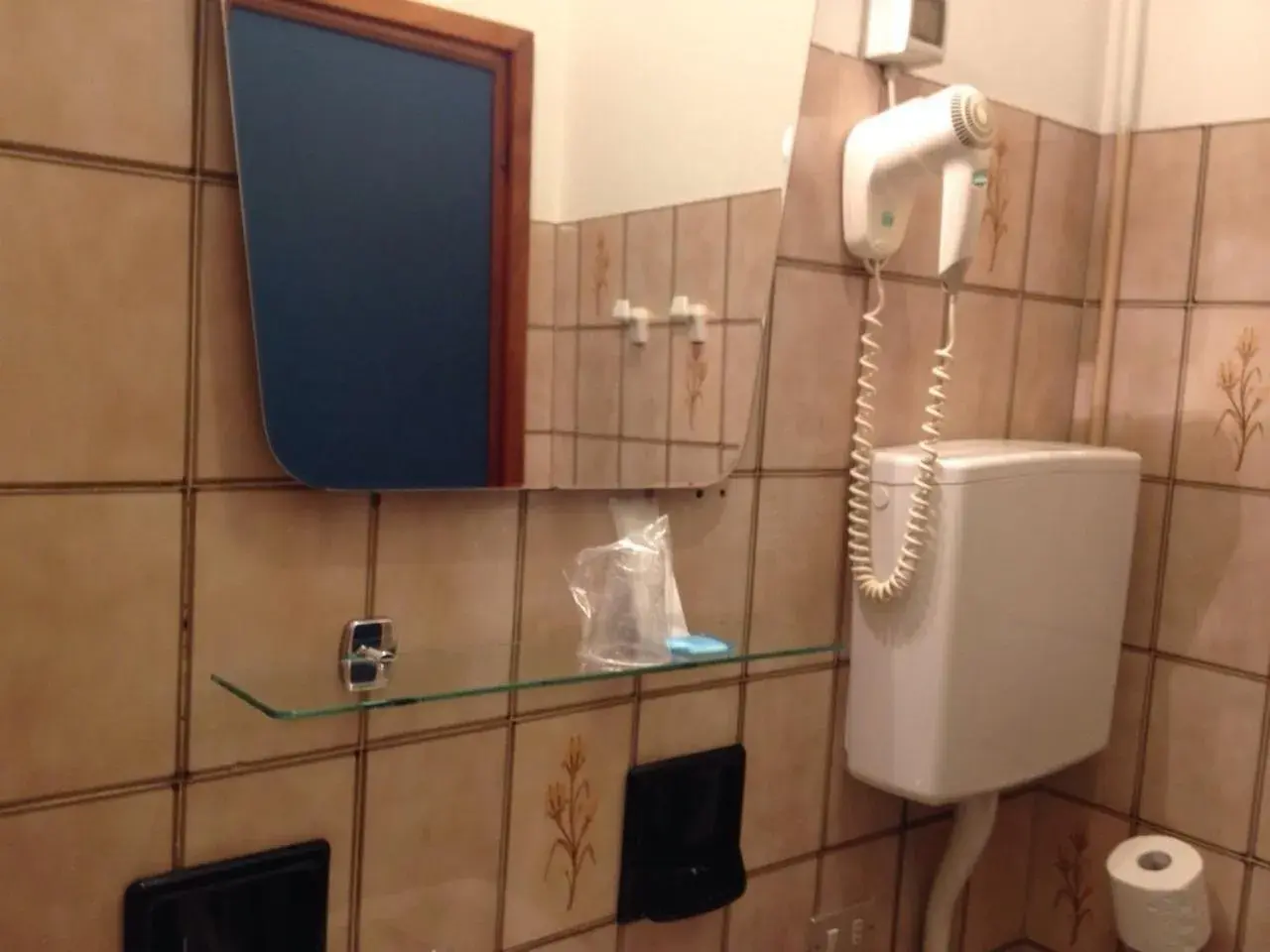 Bathroom in Hotel Europa