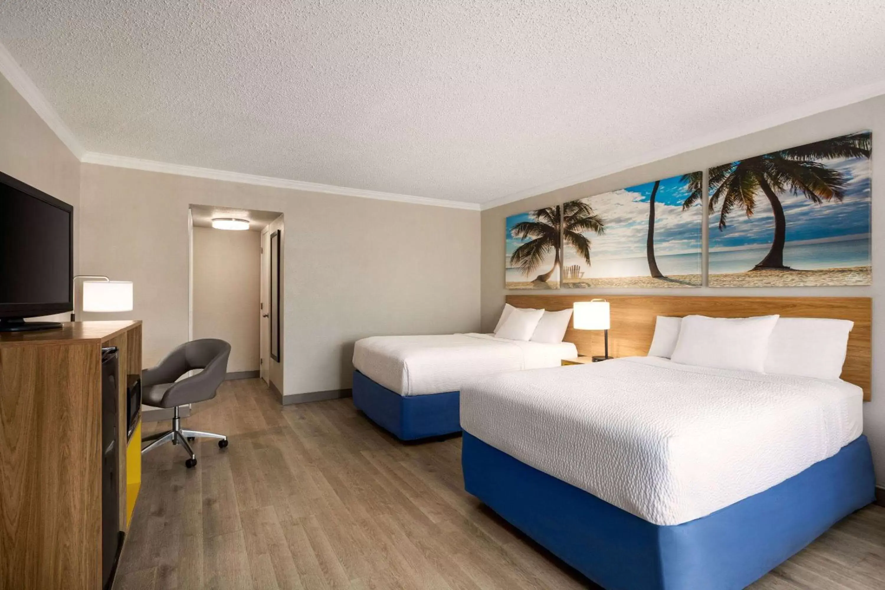 Photo of the whole room in Days Inn by Wyndham Miami Airport North