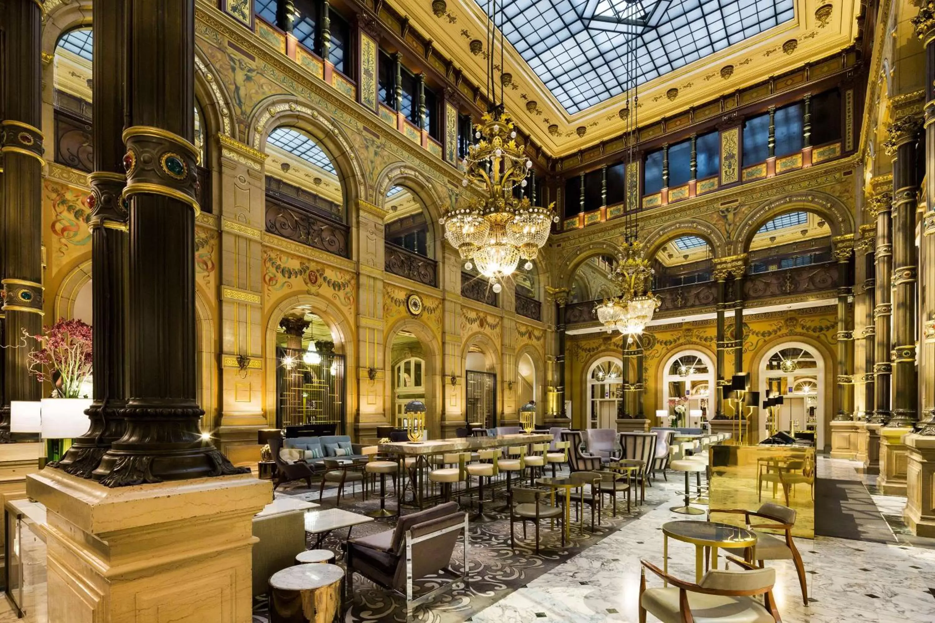 Lounge or bar, Restaurant/Places to Eat in Hilton Paris Opera