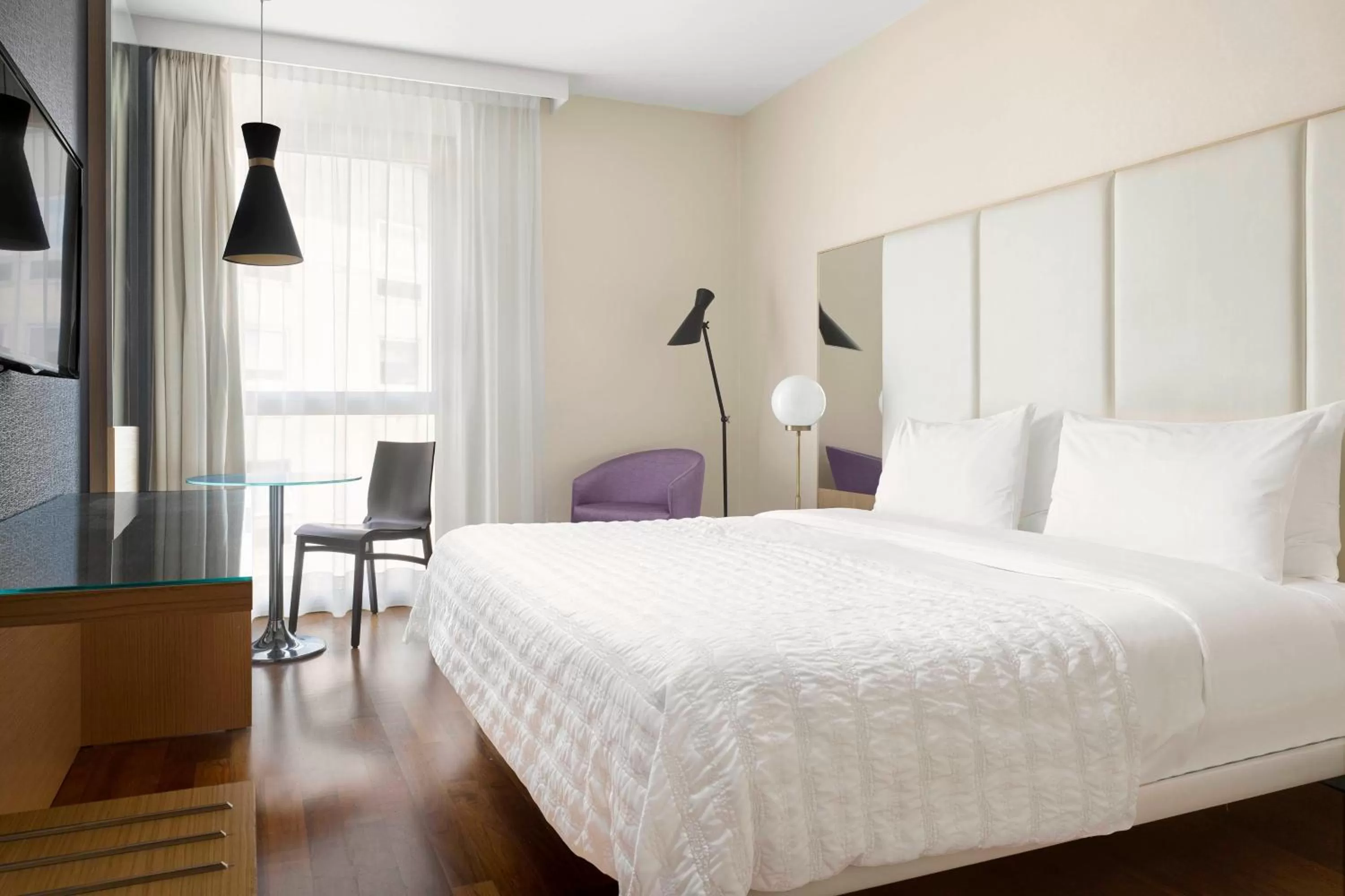 Executive Double Room, Larger Guest room, 1 King, City view in Le Meridien Visconti Rome