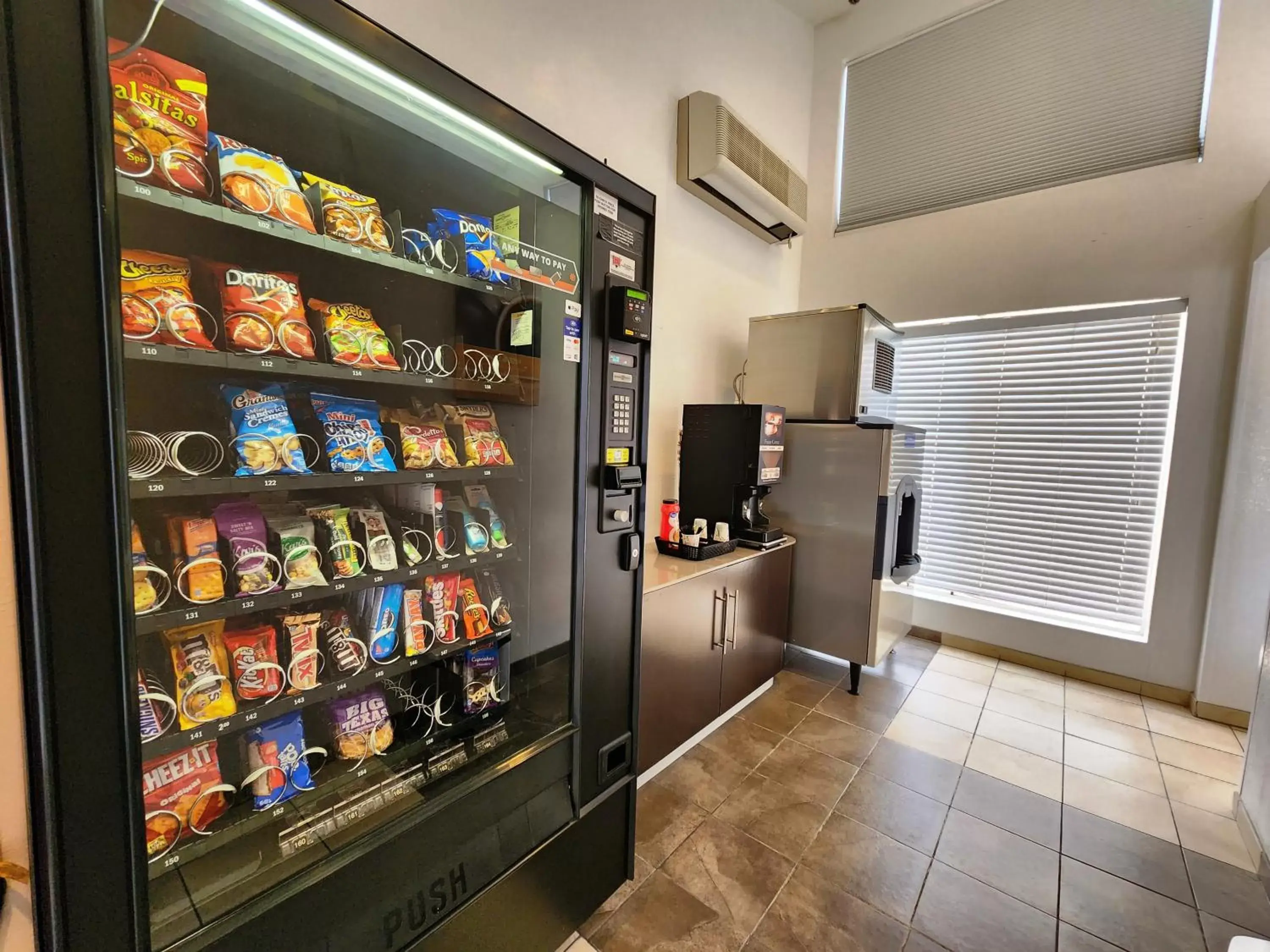 vending machine in Motel 6-Baytown, TX - Baytown East