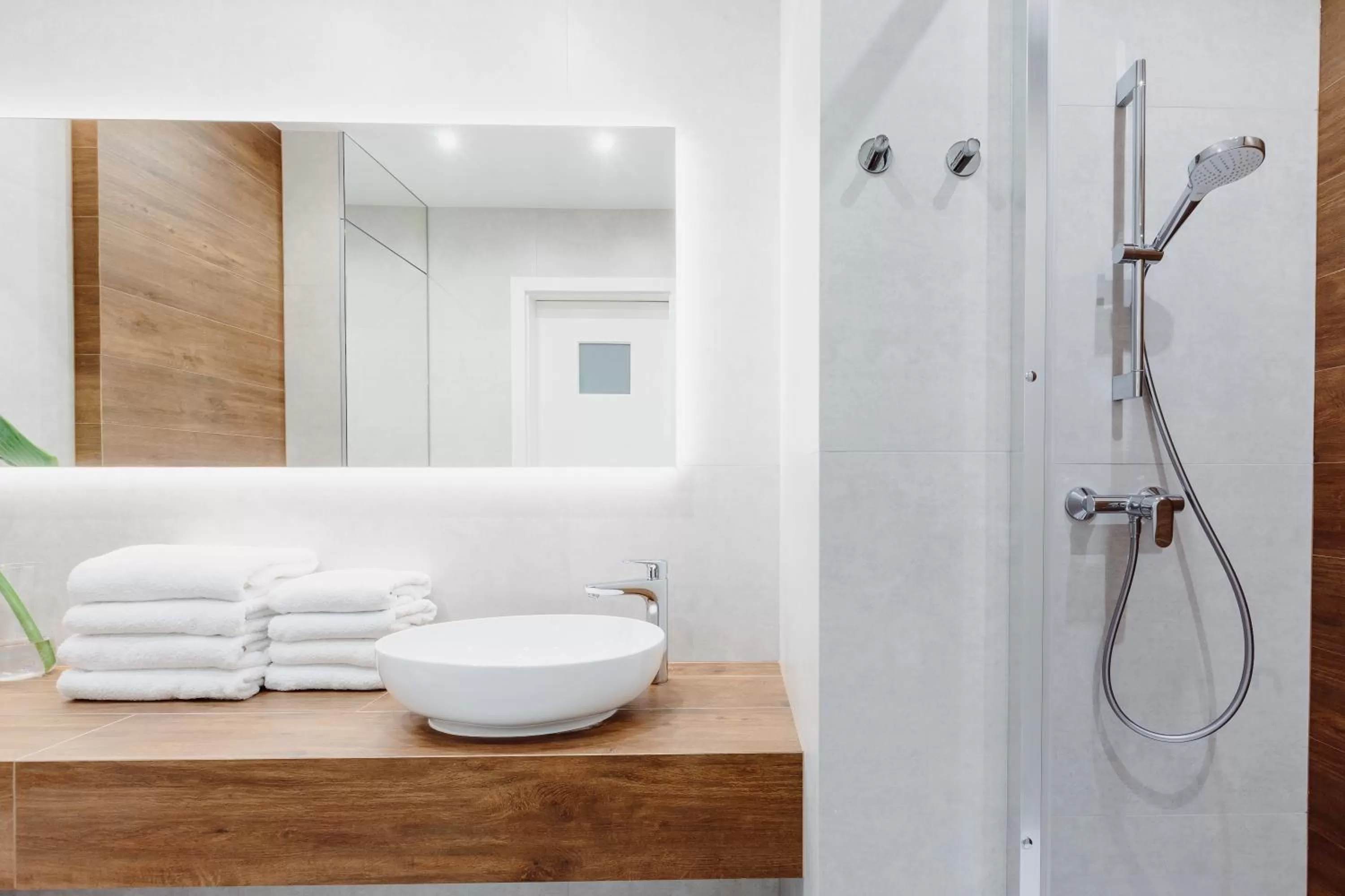 Shower in 4Seasons﻿ Apartments Cracow