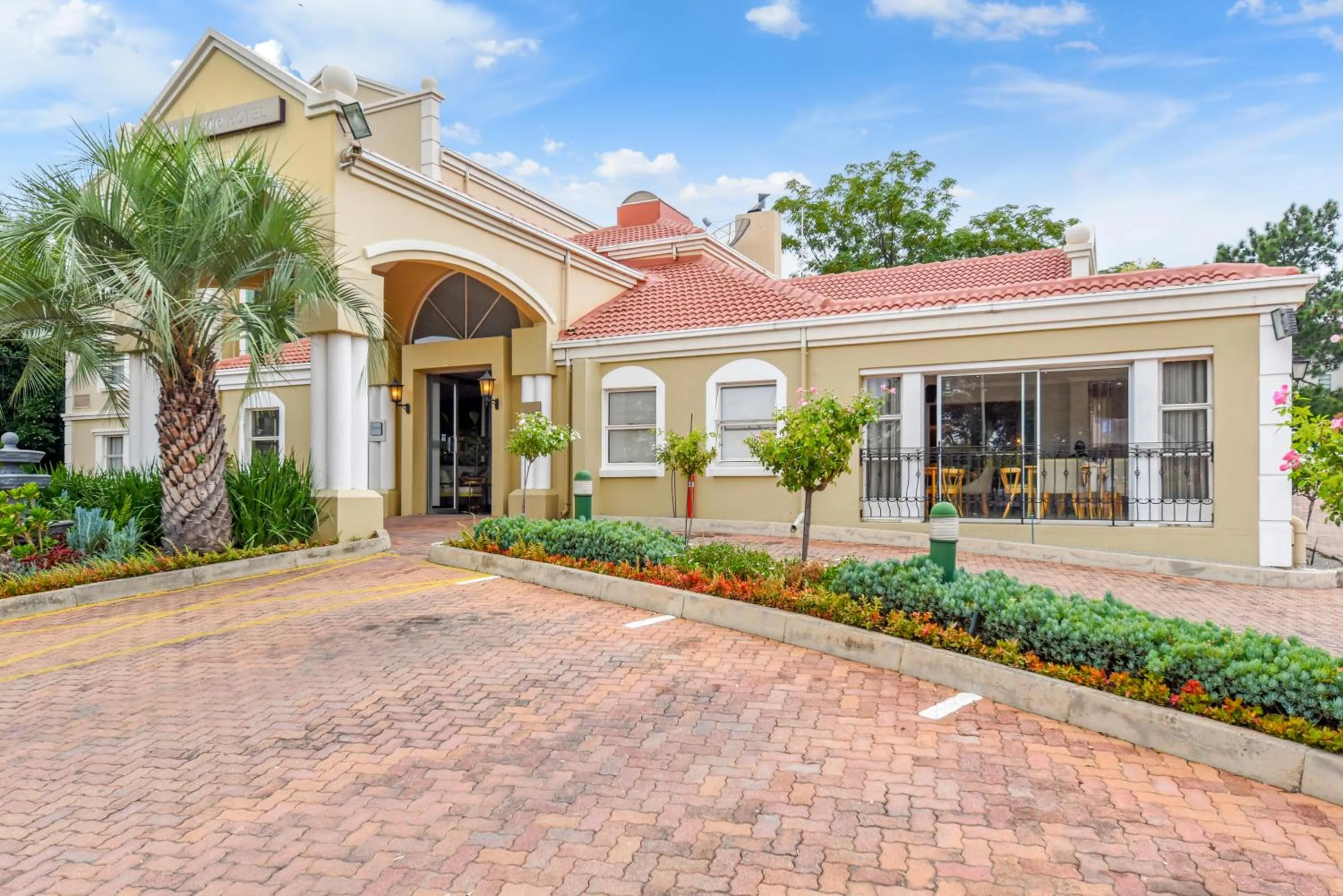 Property building in Mercure Johannesburg Midrand