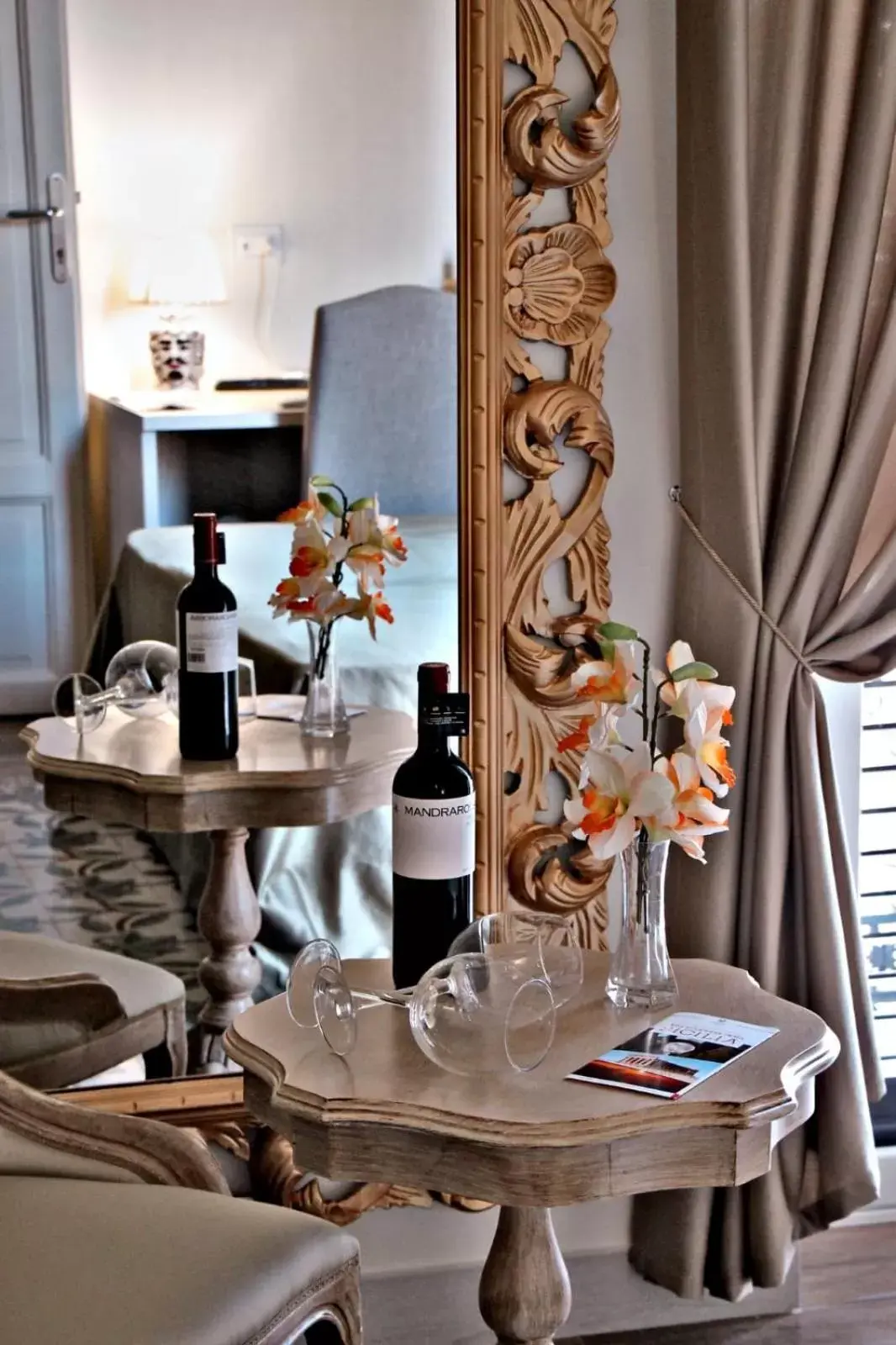 Decorative detail, Drinks in Kèramos Luxury Rooms