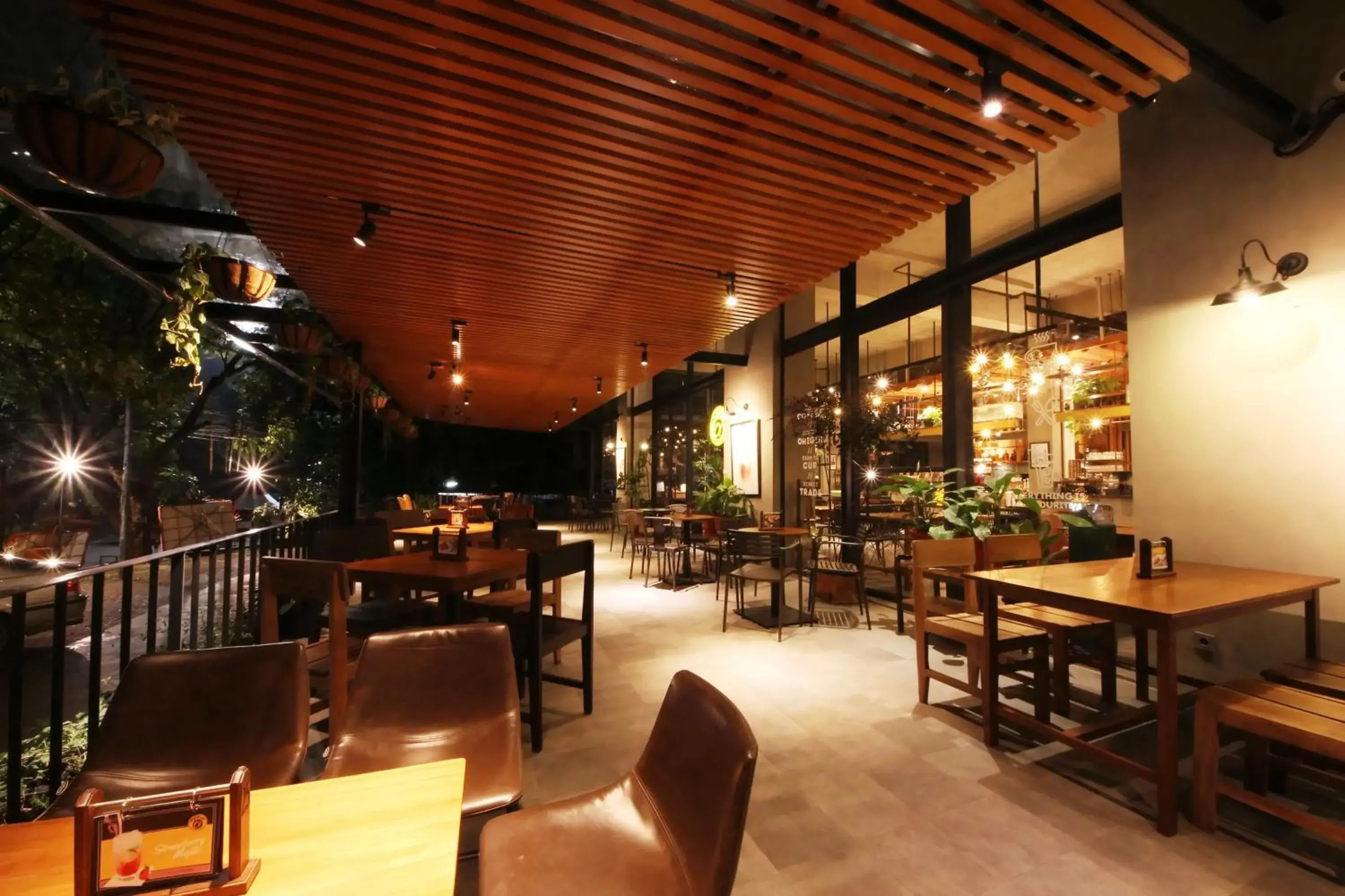 Restaurant/Places to Eat in Hay Bandung