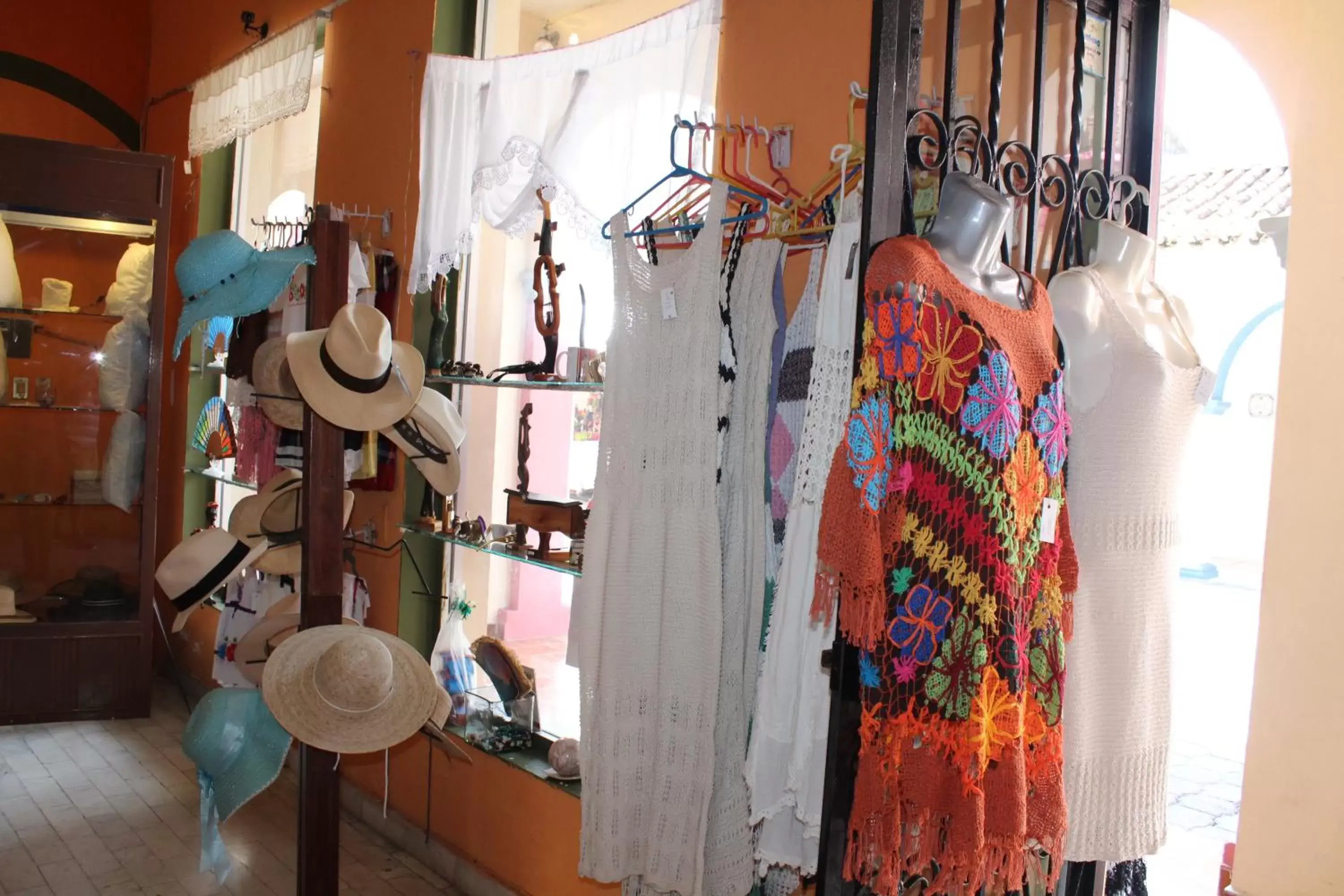 On-site shops in Posada Doña Lala