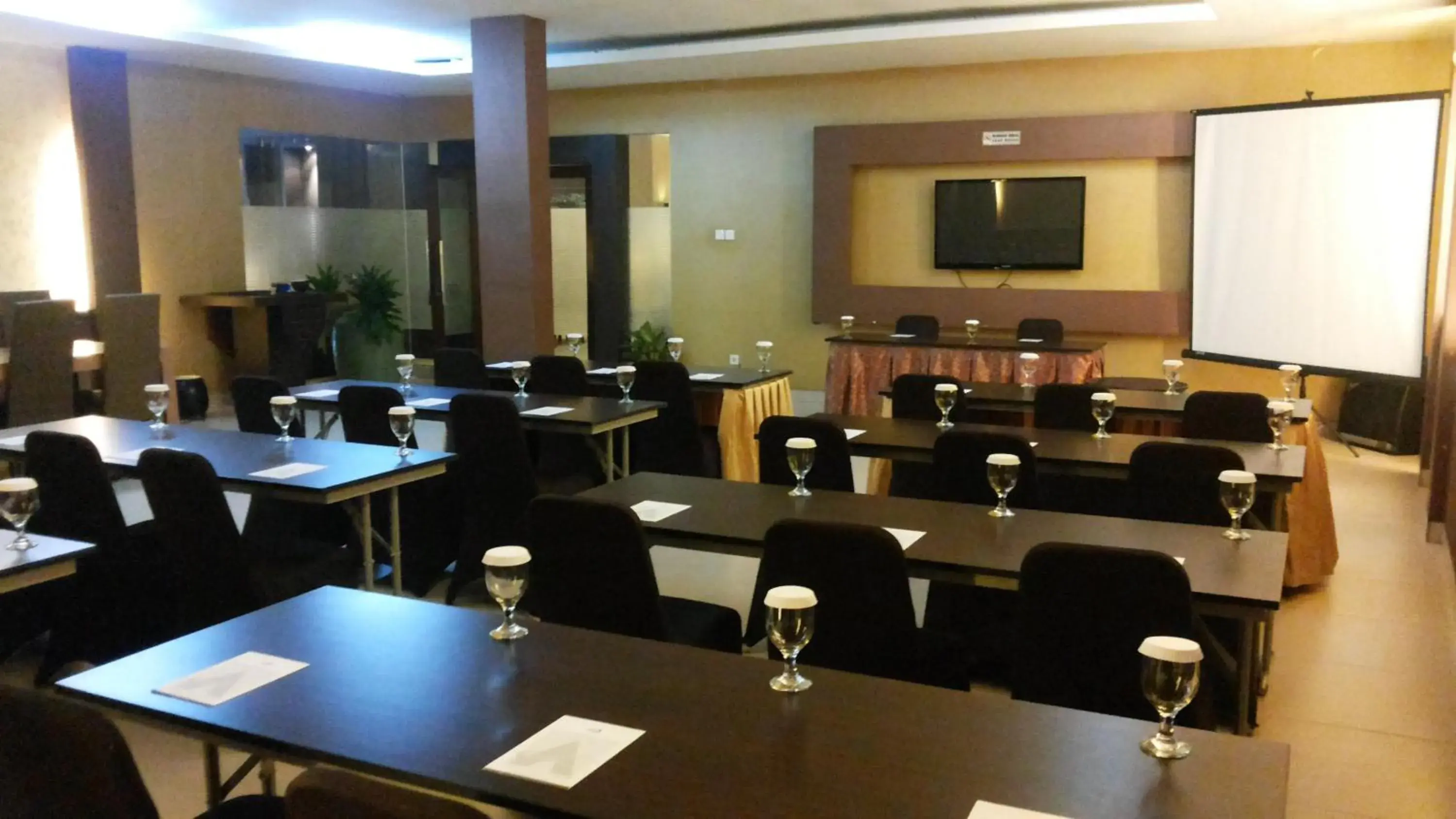 Business facilities in Drego Hotel Pekanbaru