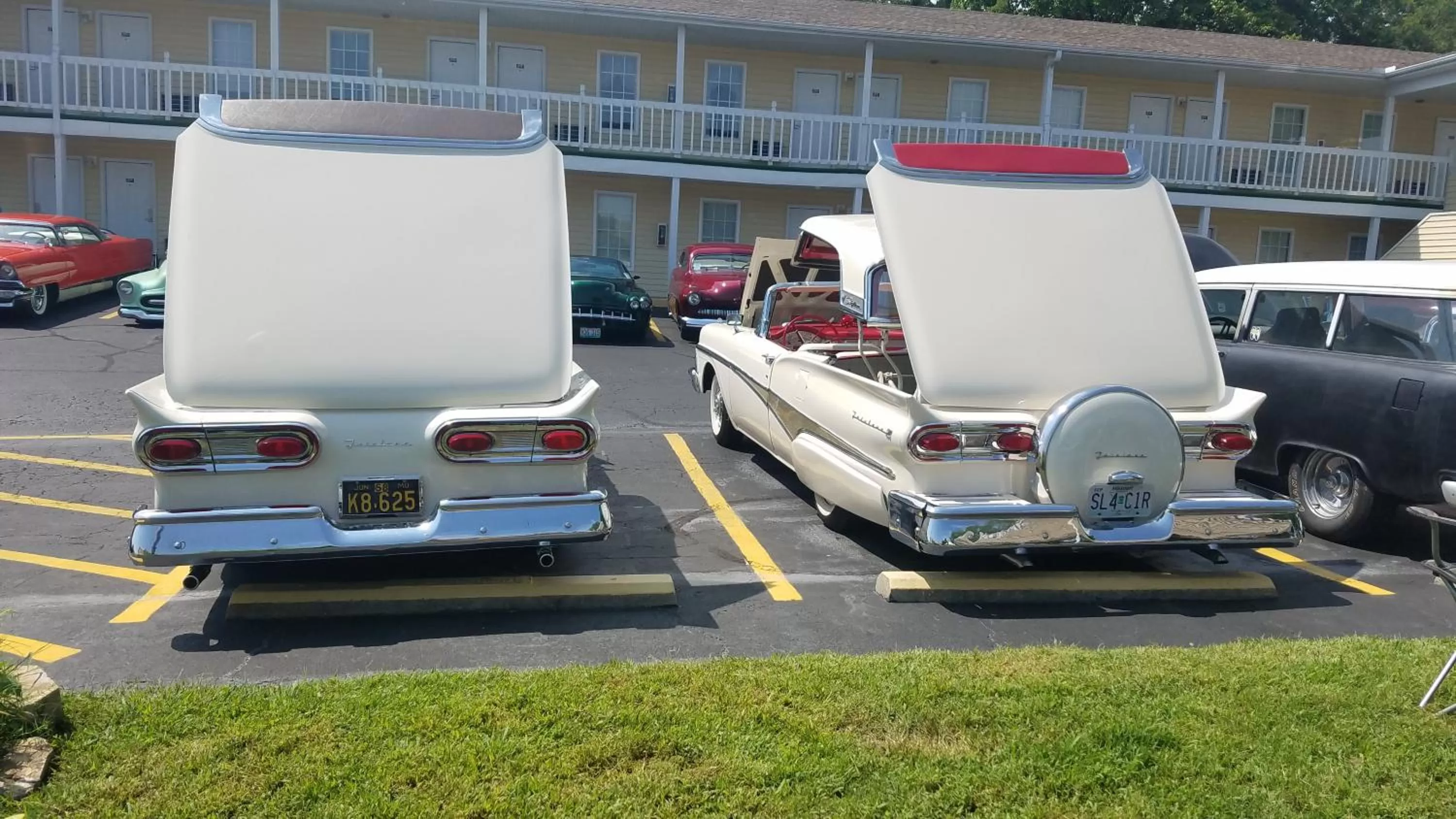group of guests in Honeysuckle Inn & Conference Center