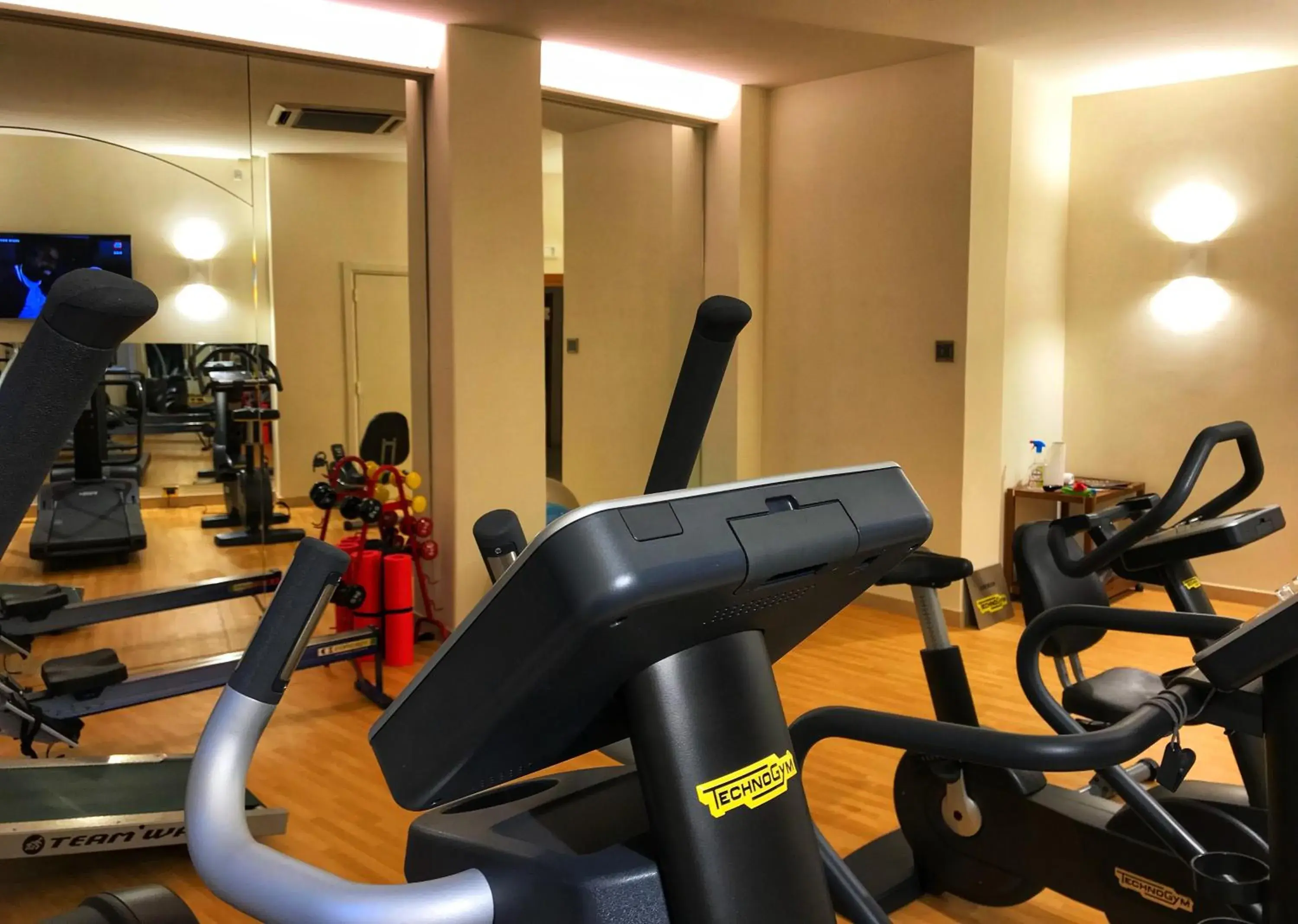 Fitness centre/facilities, Fitness Center/Facilities in Hotel America