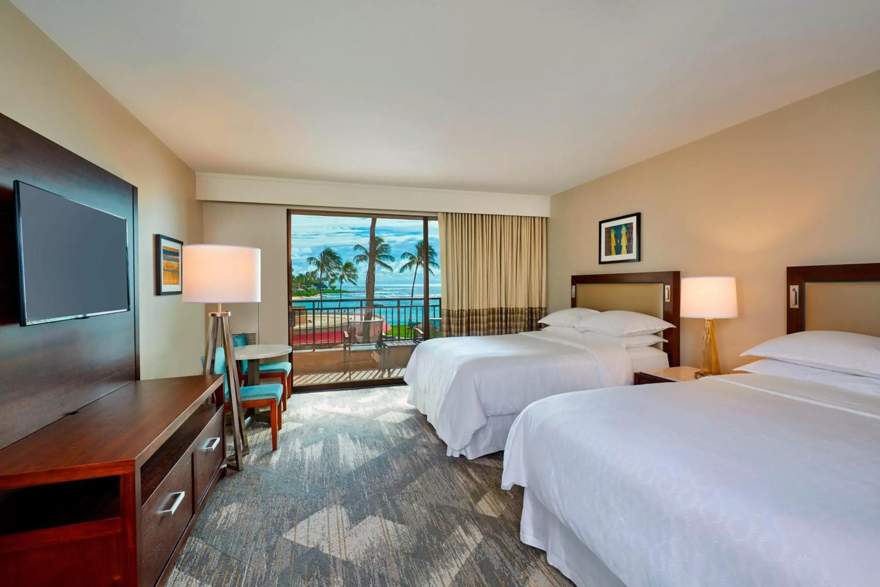 Photo of the whole room in Sheraton Kauai Resort