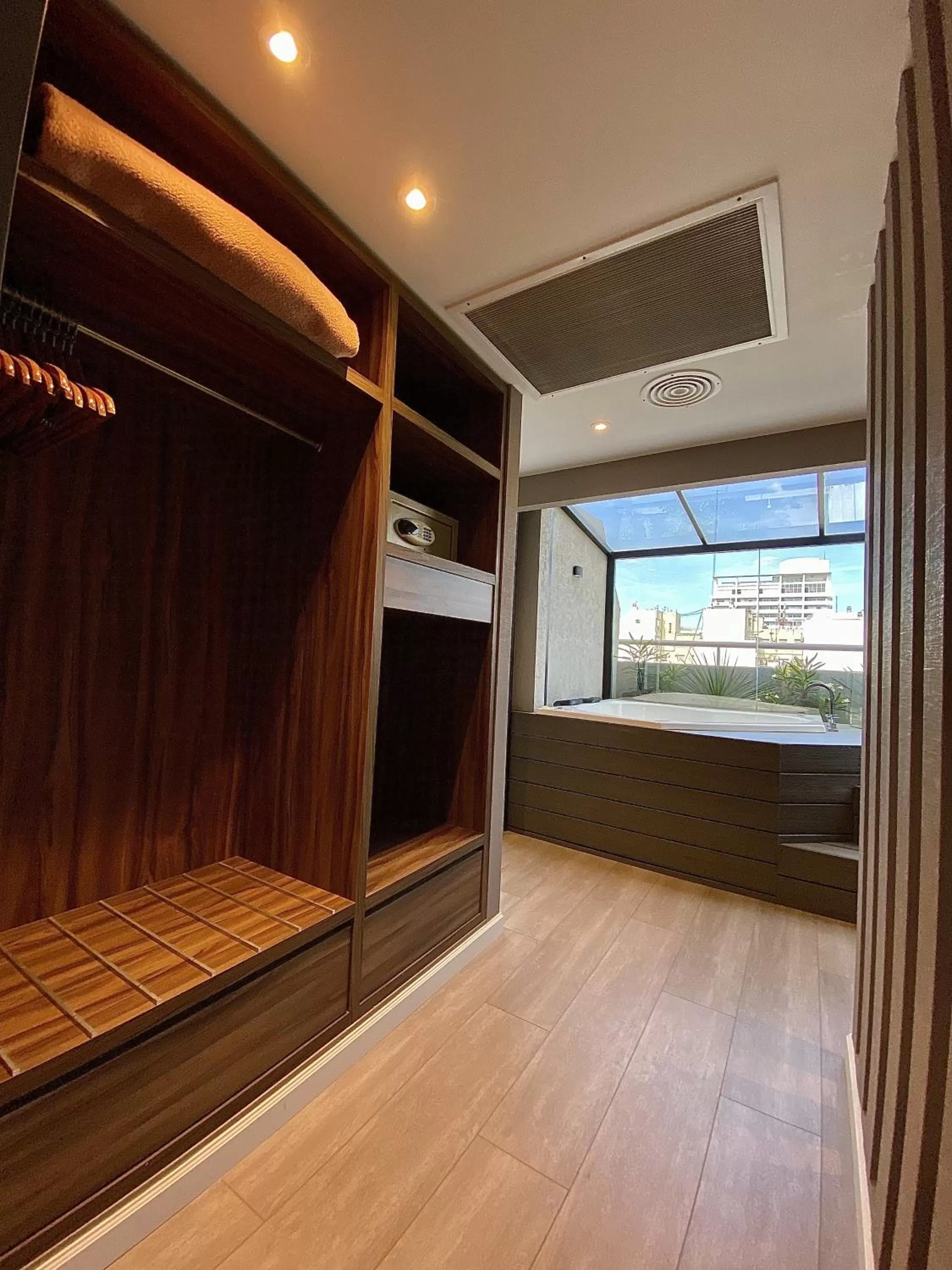 safe in Up Congreso Hotel