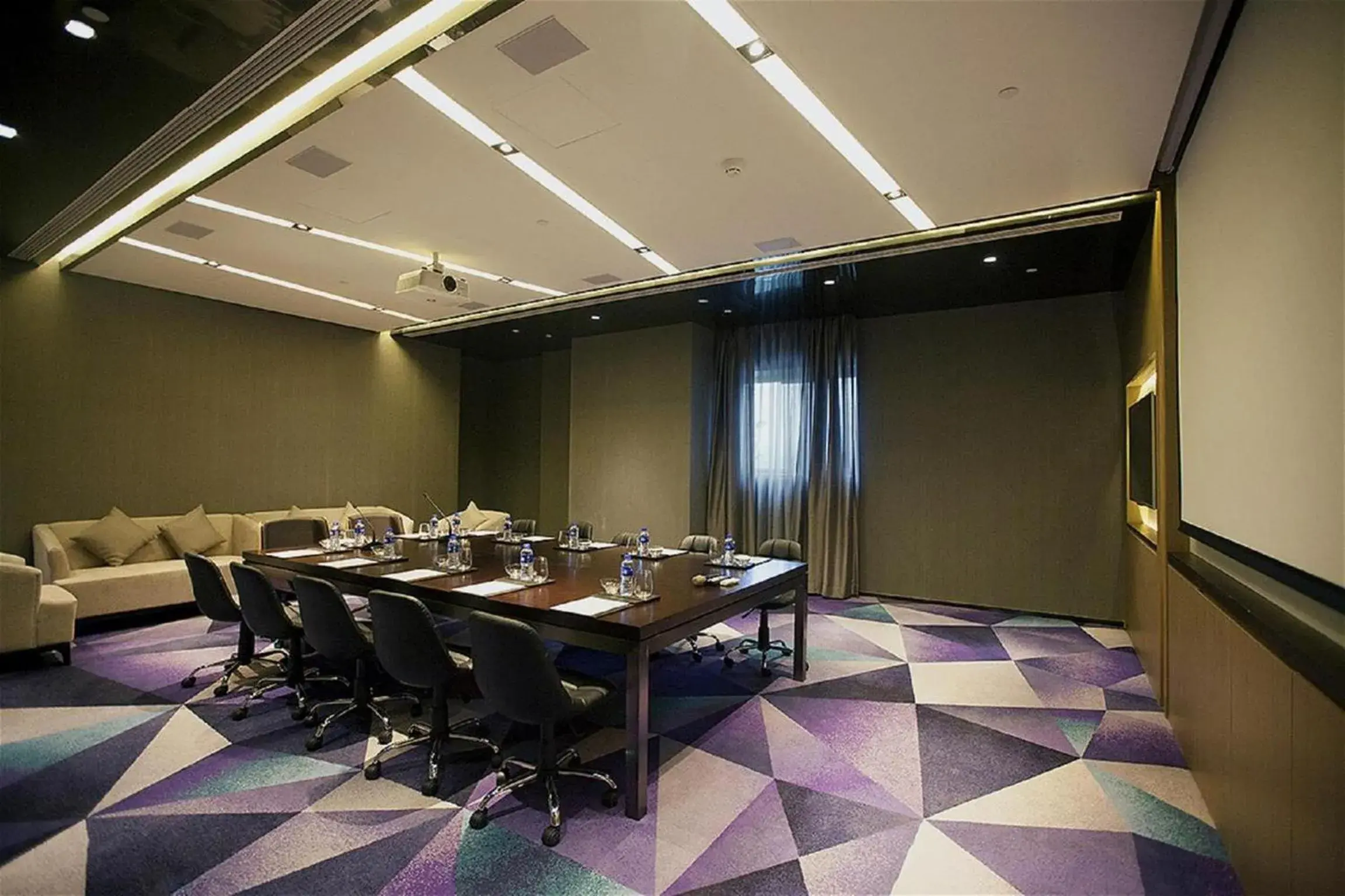 Meeting/conference room in Radisson Blu Shanghai Pudong Jinqiao