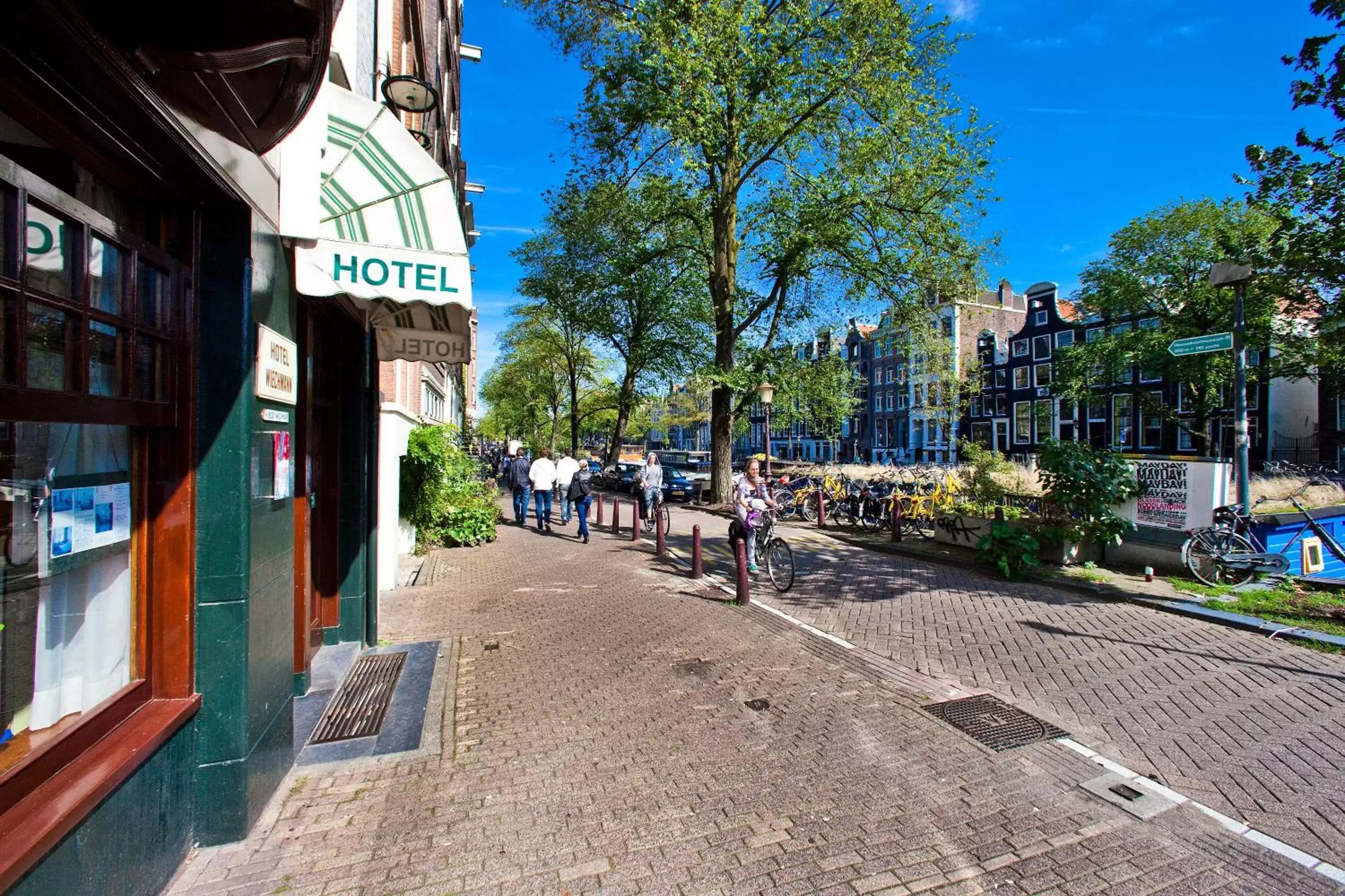 Facade/entrance in Amsterdam Wiechmann Hotel