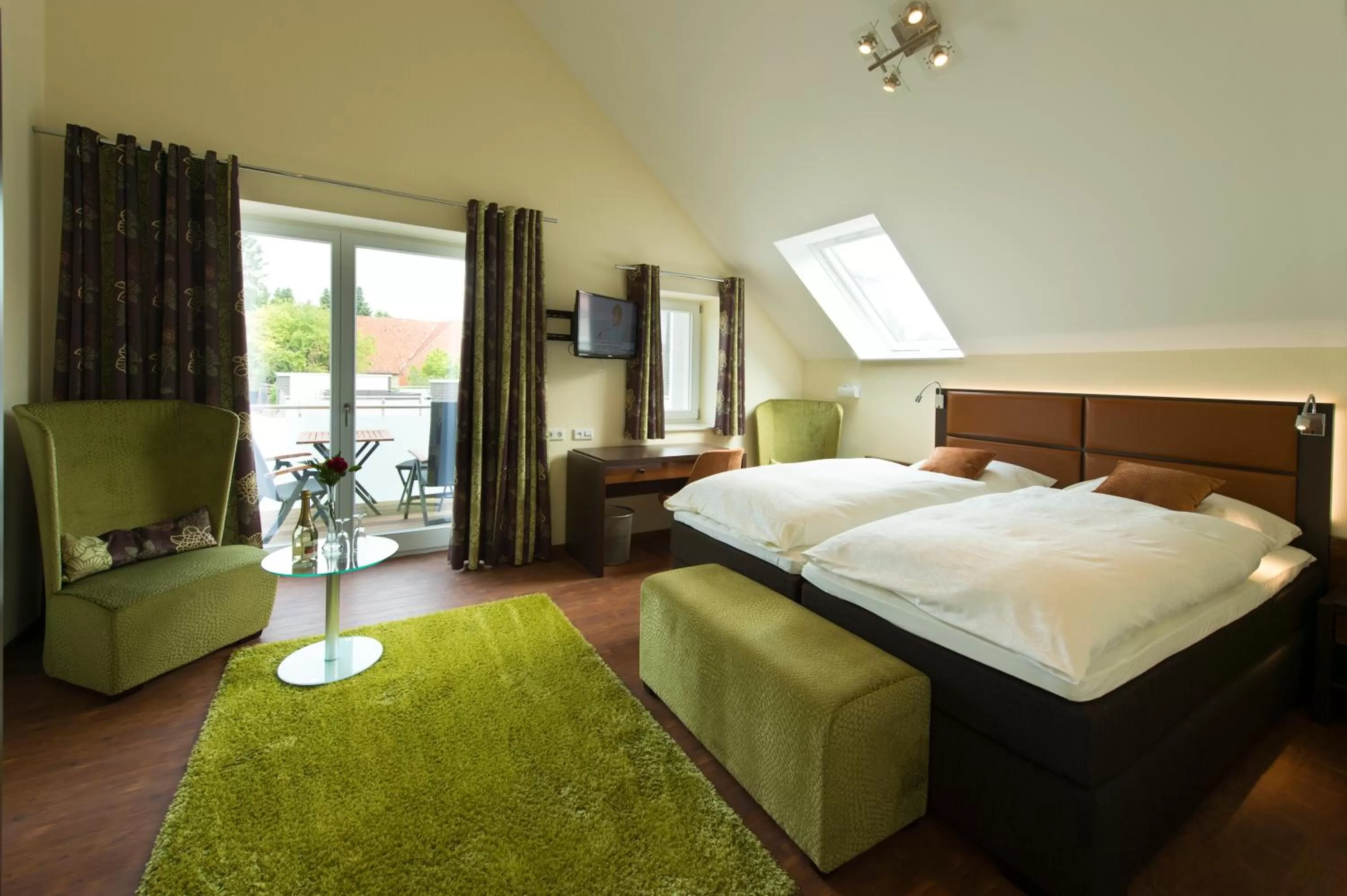 Photo of the whole room, Bed in Hotel Storck