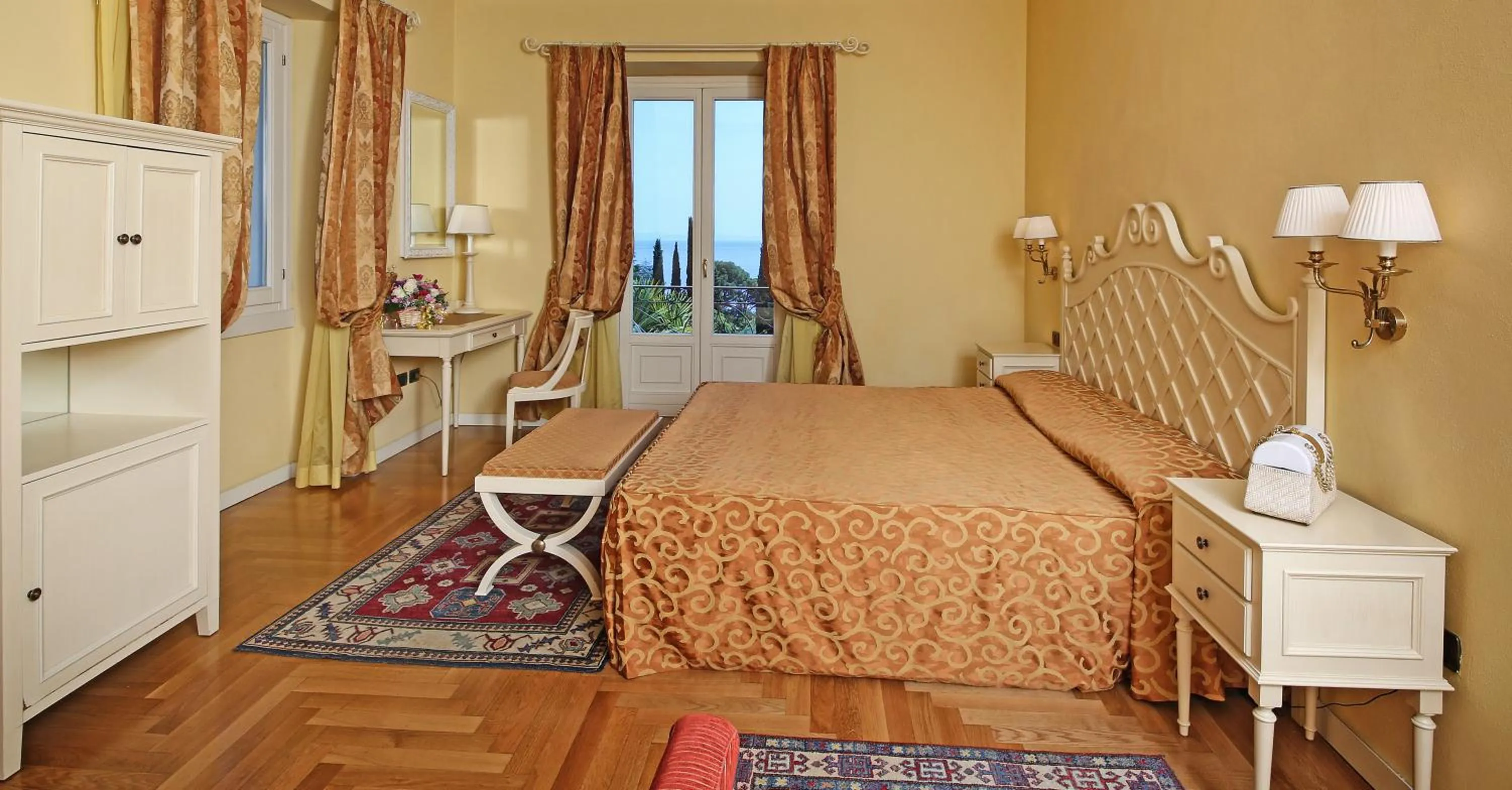 Photo of the whole room, Bed in Villa Sofia Hotel