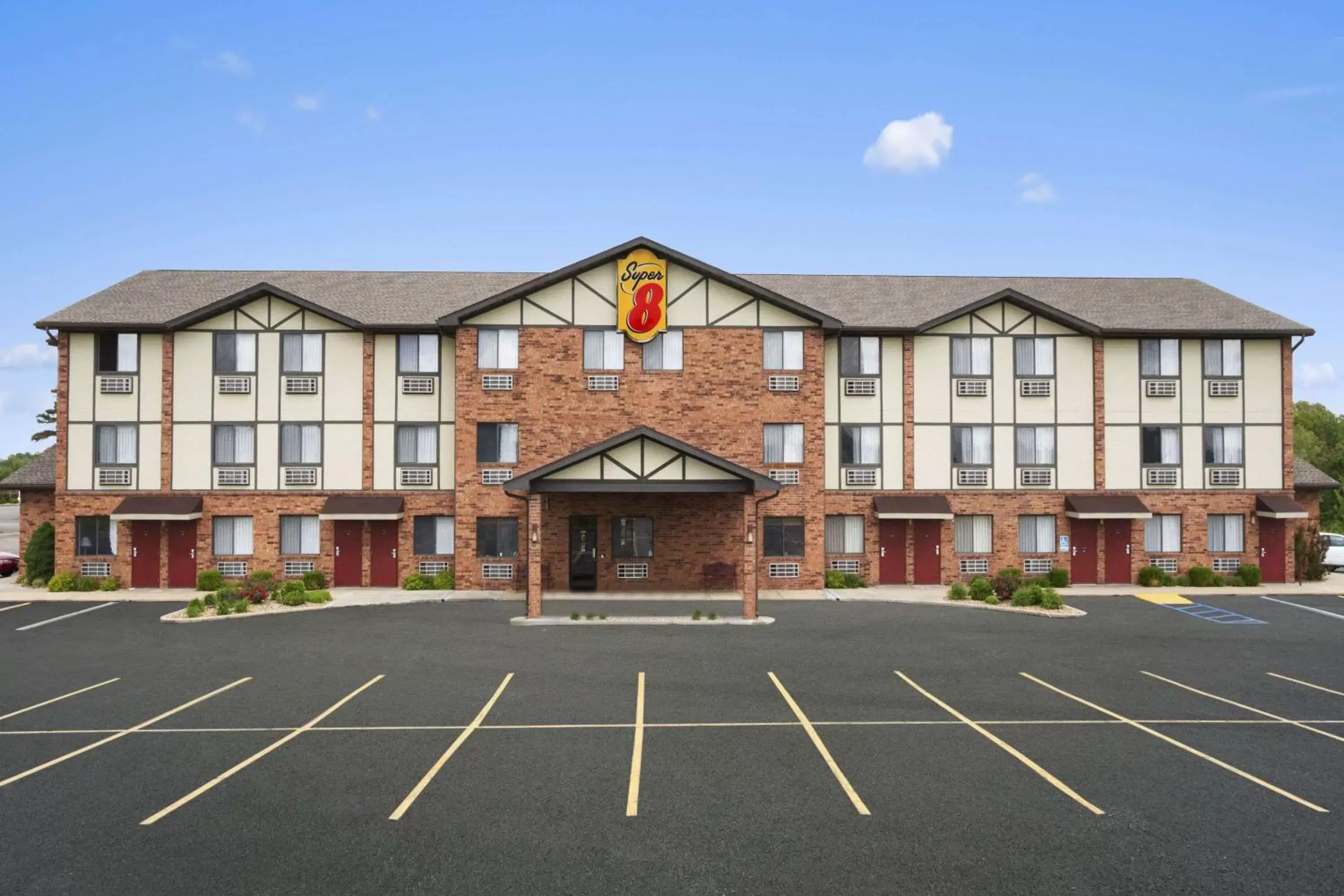 Super 8 by Wyndham Cuba Super 8 by Wyndham Cuba