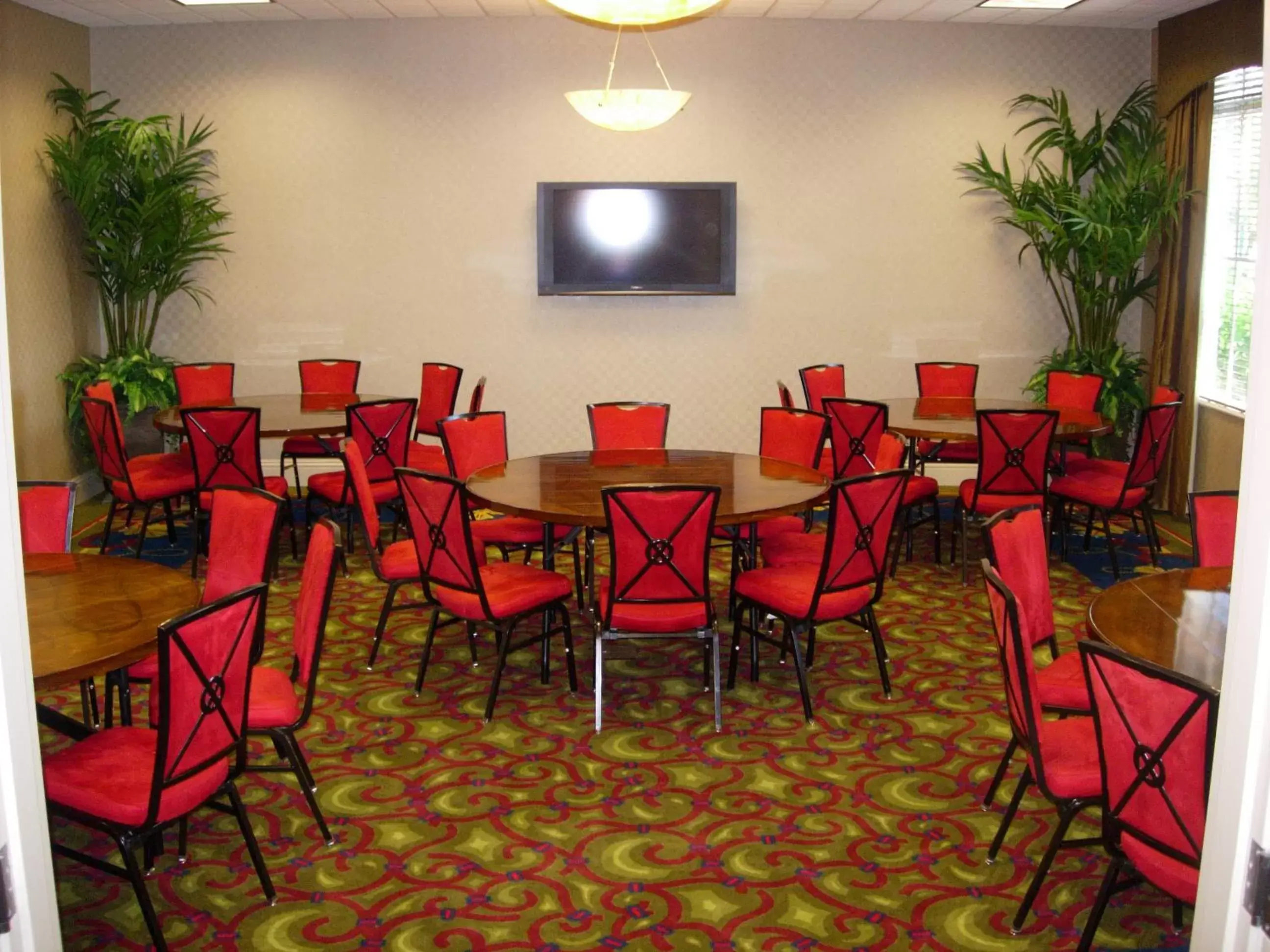 Meeting/conference room, Restaurant/Places to Eat in GreenLinks Golf Villas at Lely Resort