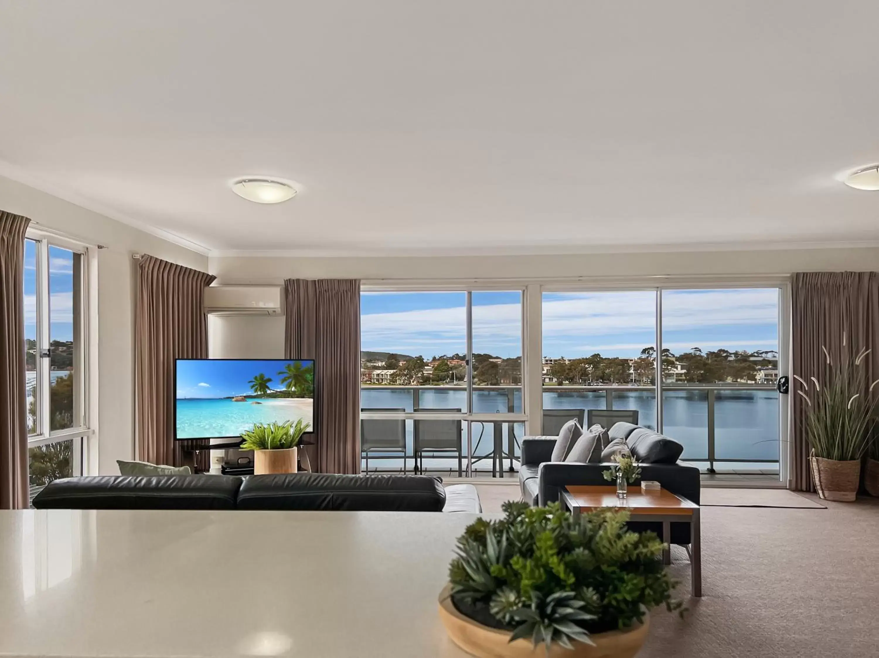 Living room in Albacore Apartments