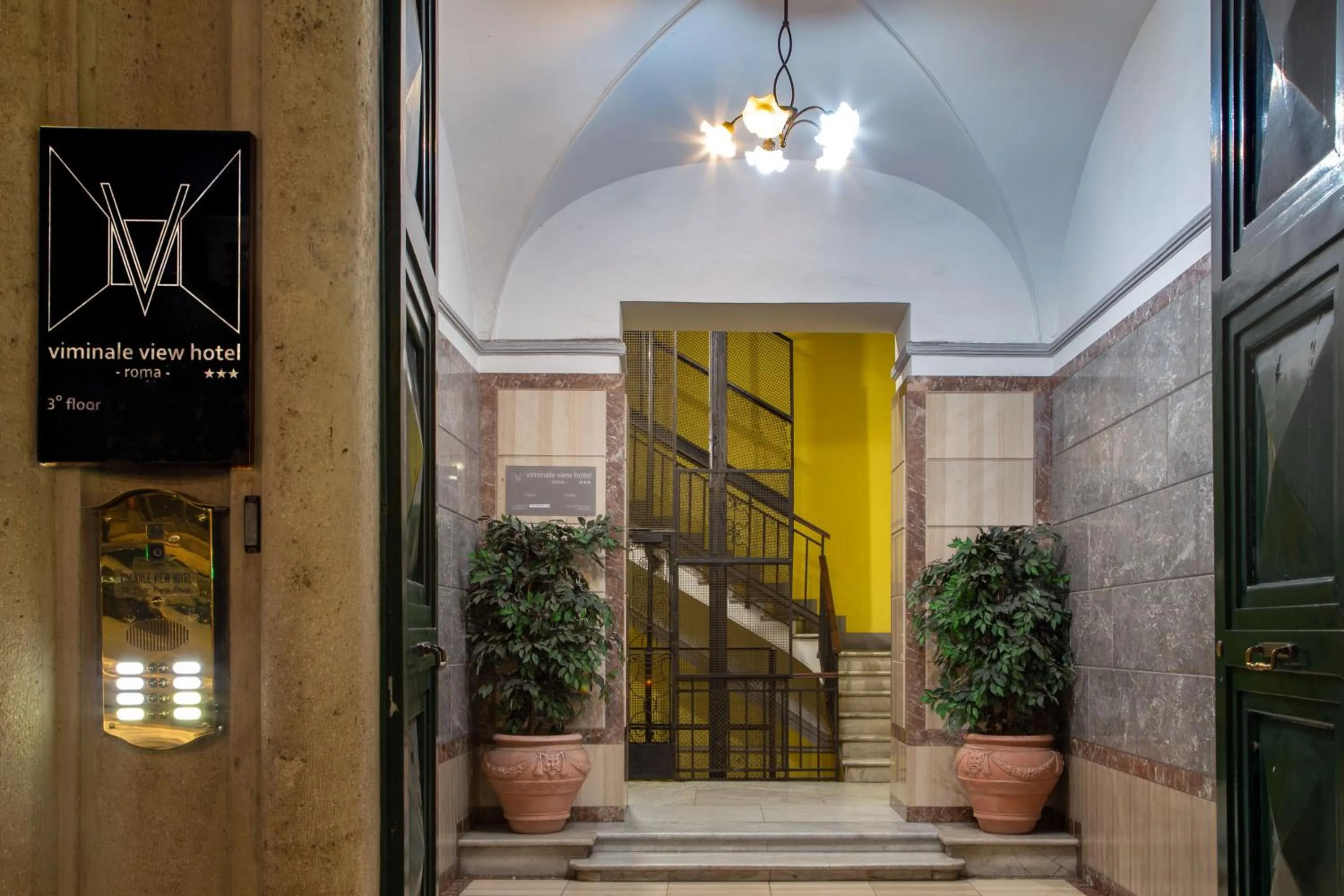 Facade/entrance in Viminale View Hotel