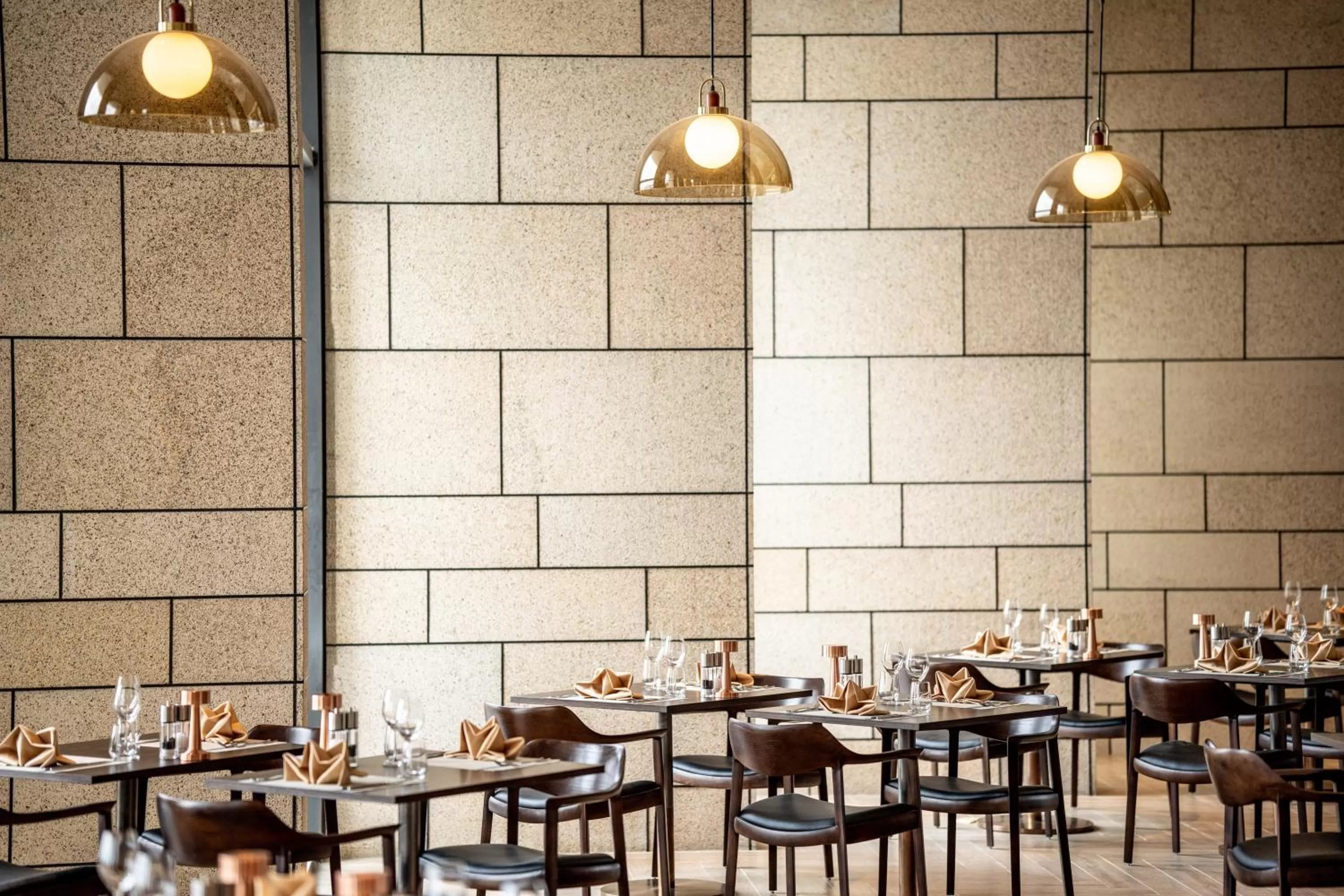 Restaurant/places to eat in Crowne Plaza Vinh Yen City Centre by IHG