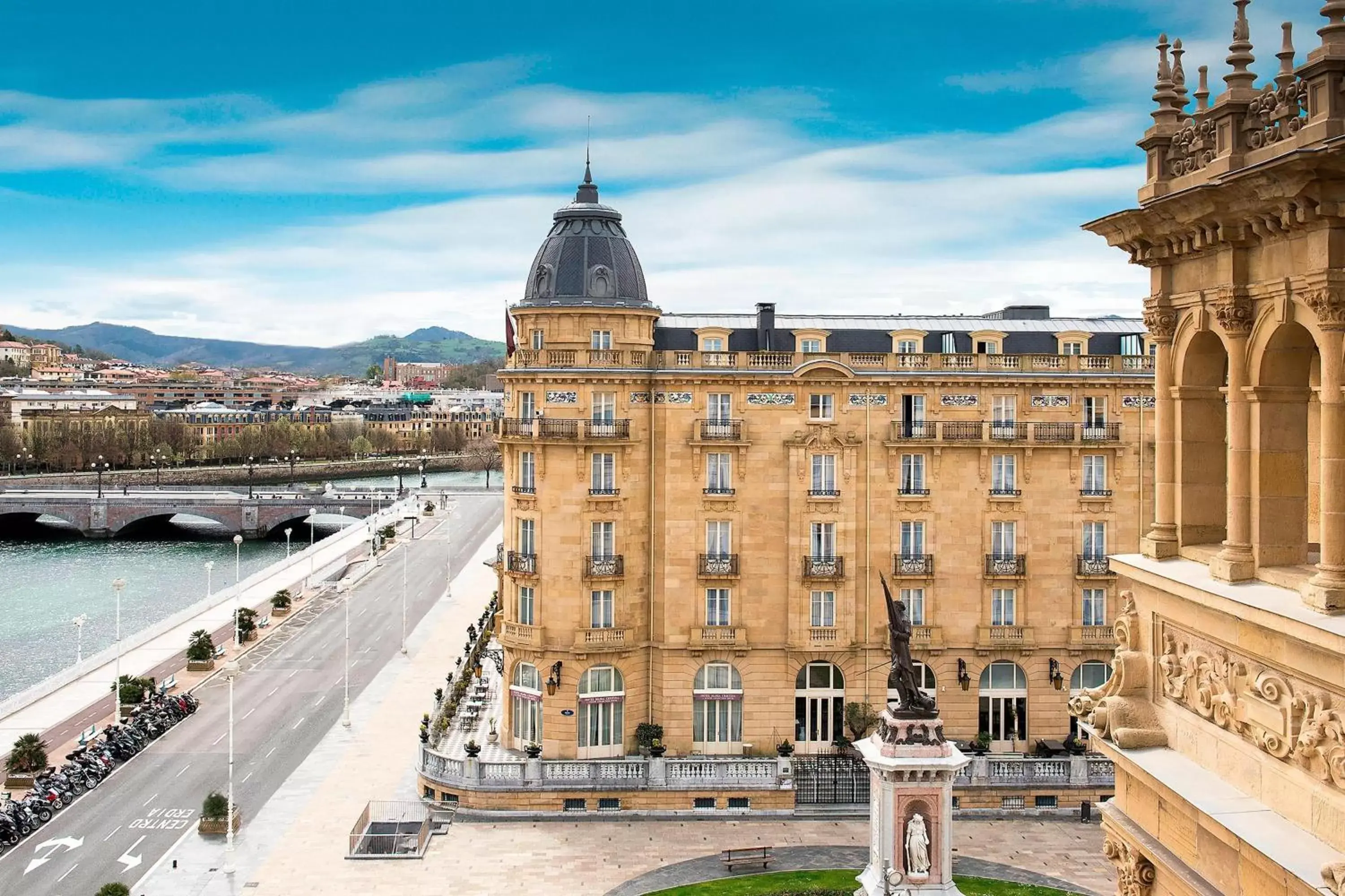 Hotel Maria Cristina, a Luxury Collection Hotel, San Sebastian Hotel Maria Cristina, a Luxury Collection Hotel, San Sebastian