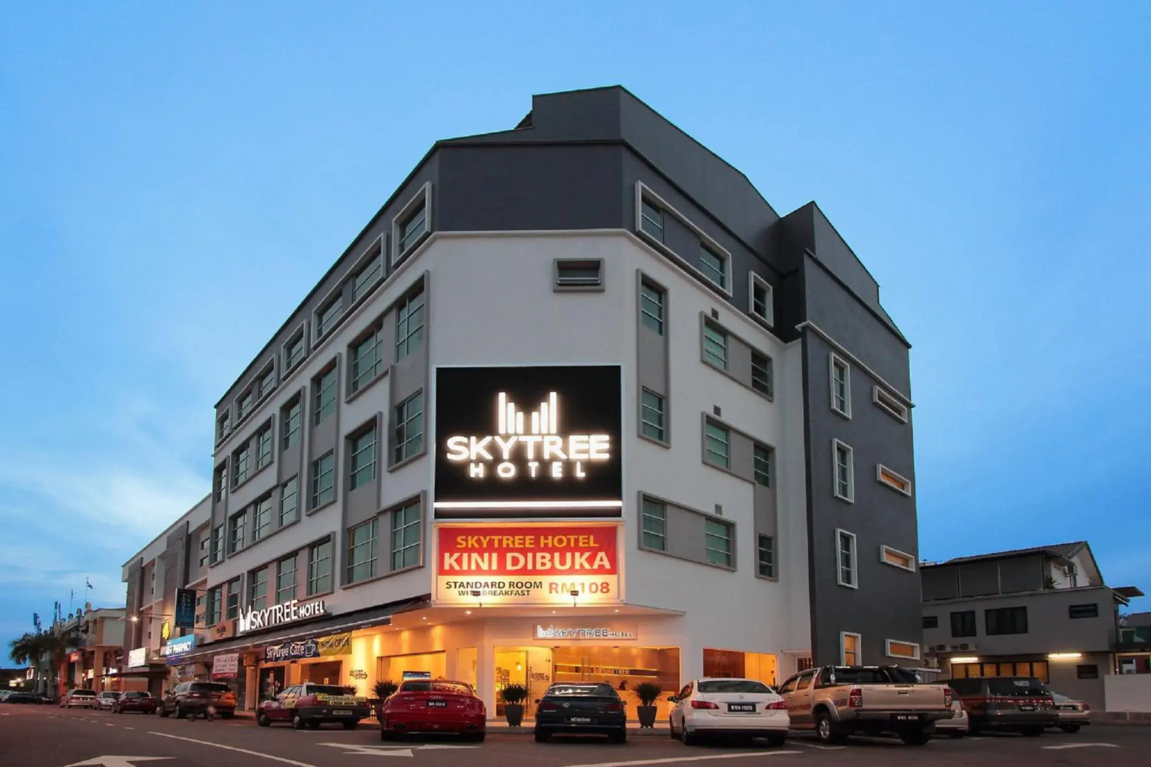 Property Building in Skytree Hotel