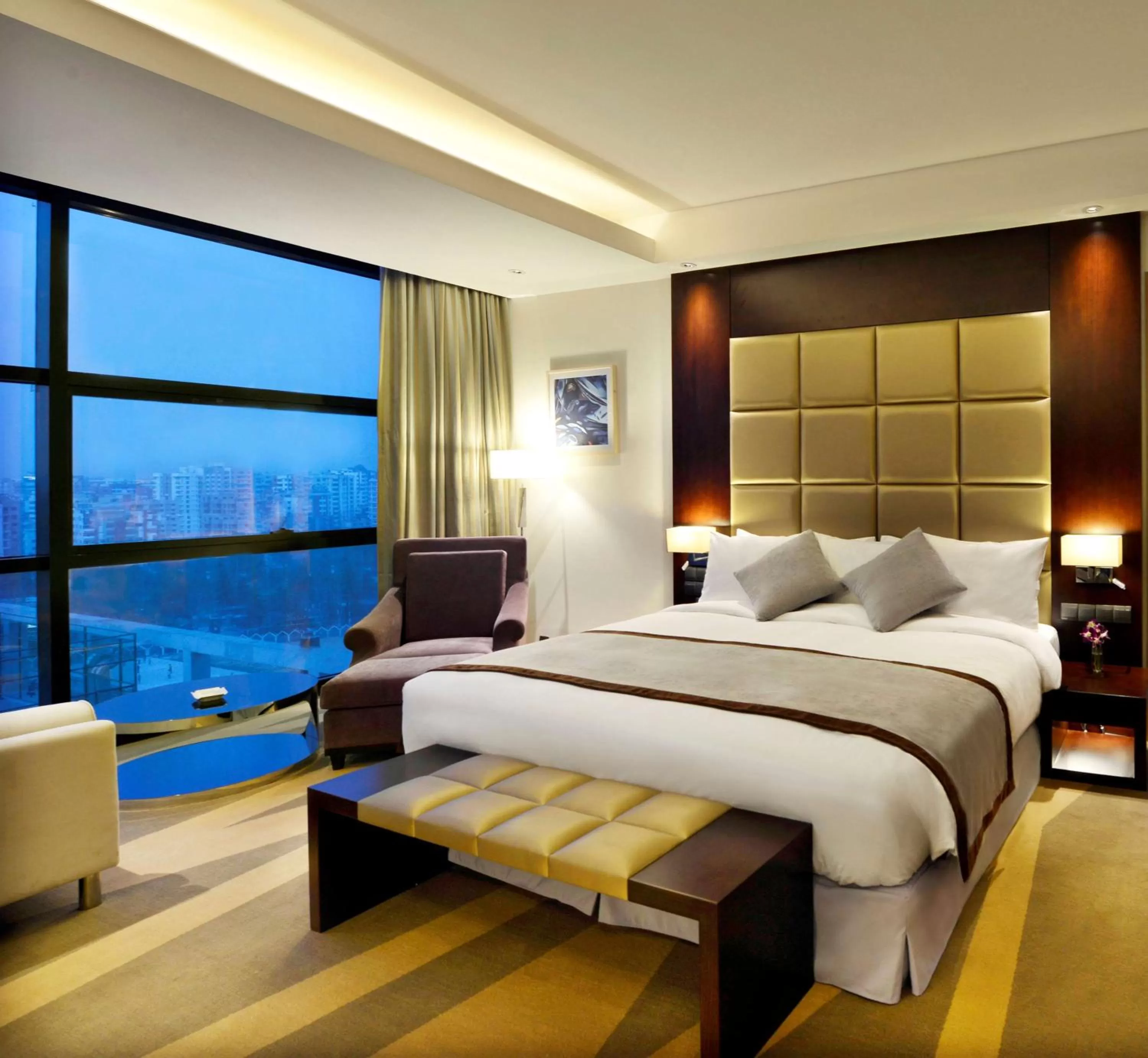 Photo of the whole room, Bed in Radisson Blu Chattogram Bay View