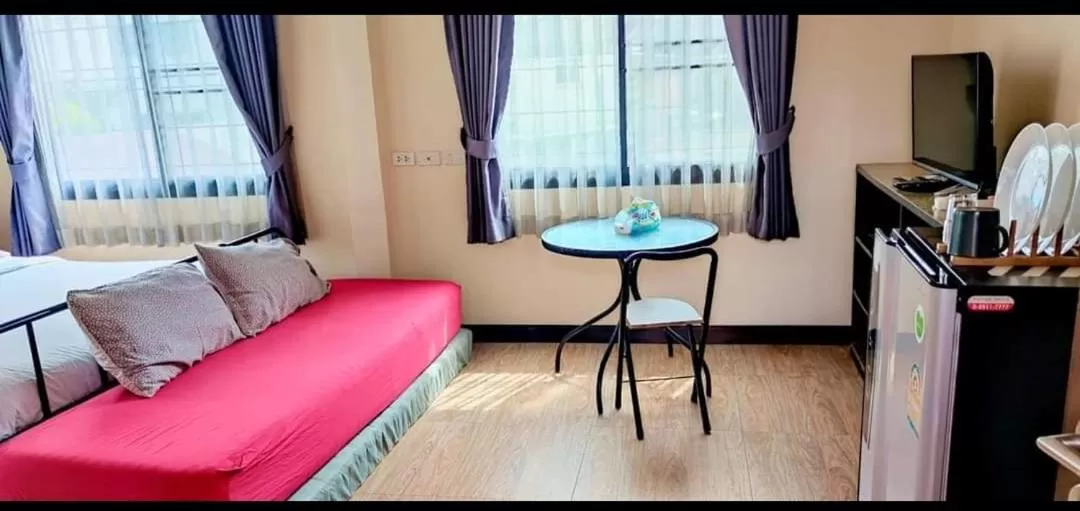 Bed in The Cube Sathorn Boutique Hotel เดอะ คิวบ์ สาทร บูติค โฮเทล Near BTS Surasak