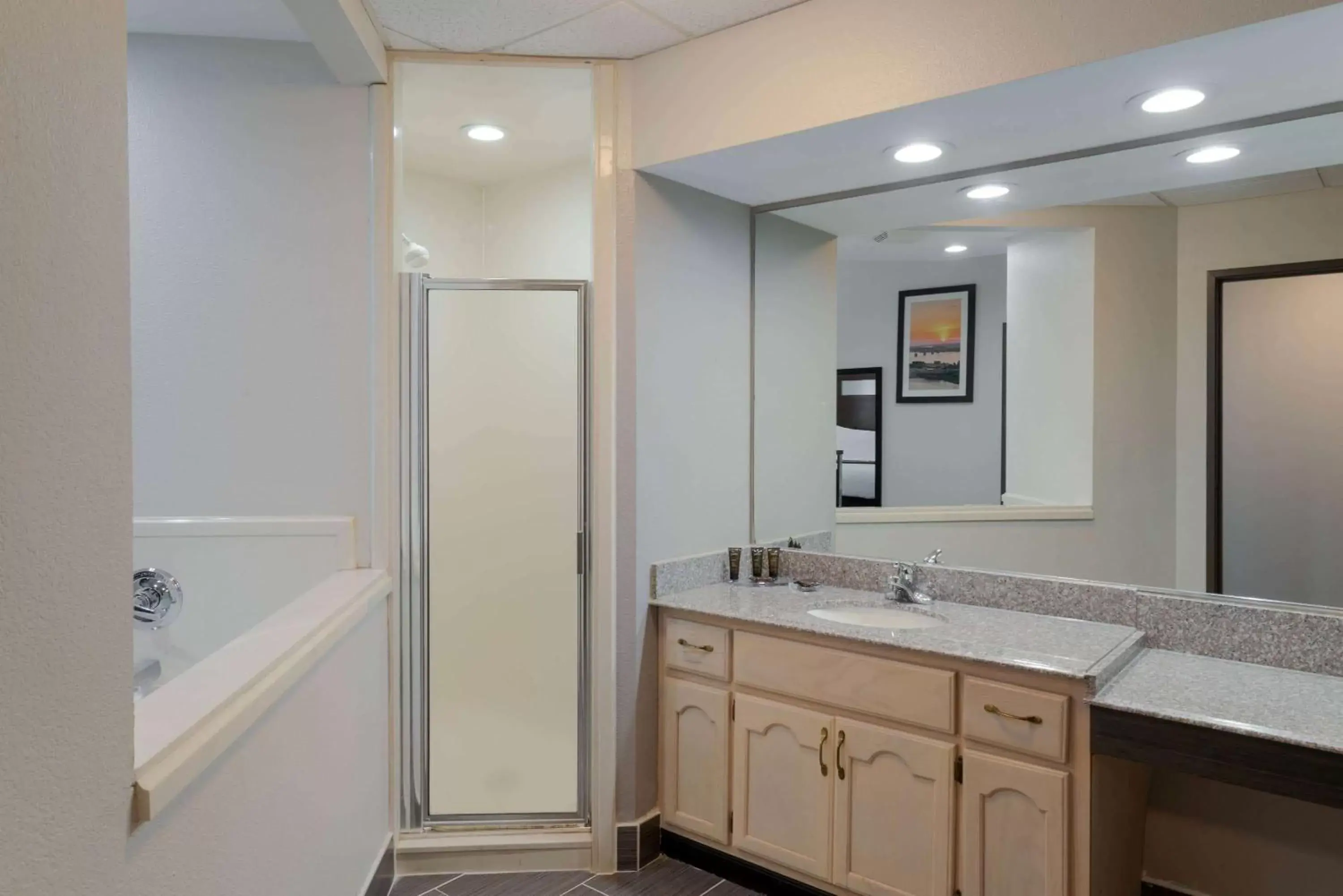 Bathroom in Wingate by Wyndham Memphis East