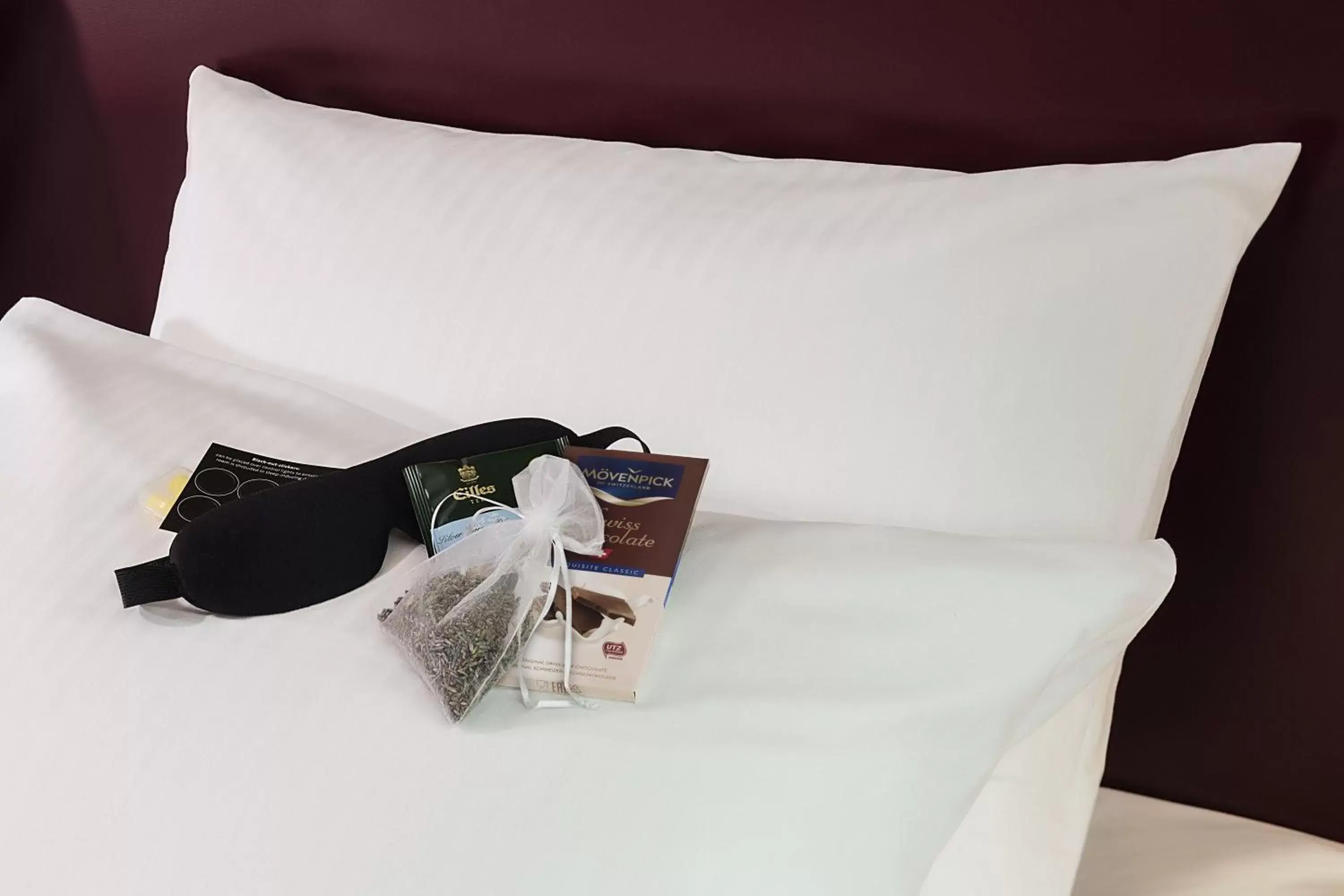 Bed in Mövenpick Hotel Stuttgart Airport