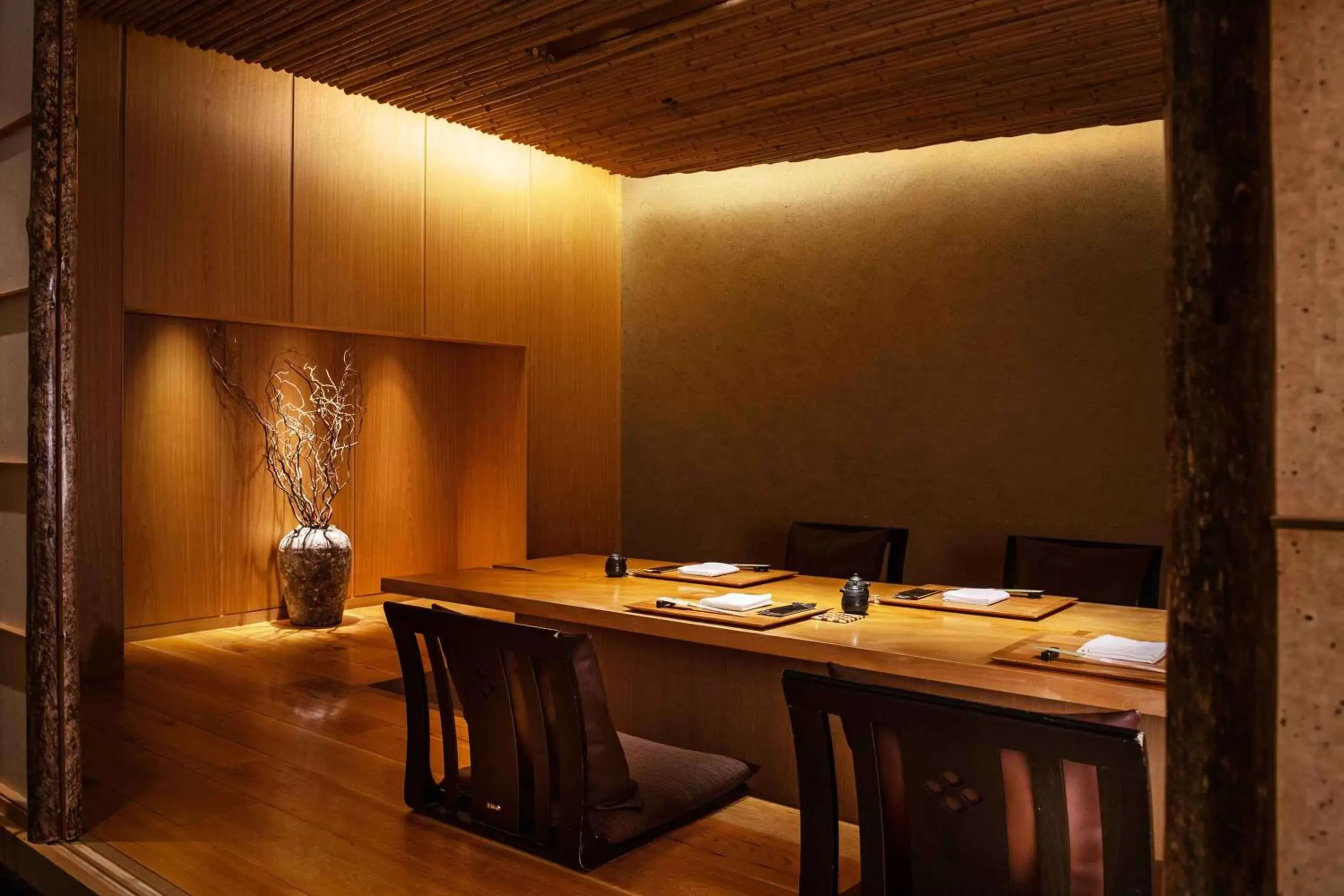 Restaurant/places to eat in Hyatt Regency Hakone Resort and Spa Restaurant/places to eat in Hyatt Regency Hakone Resort and Spa