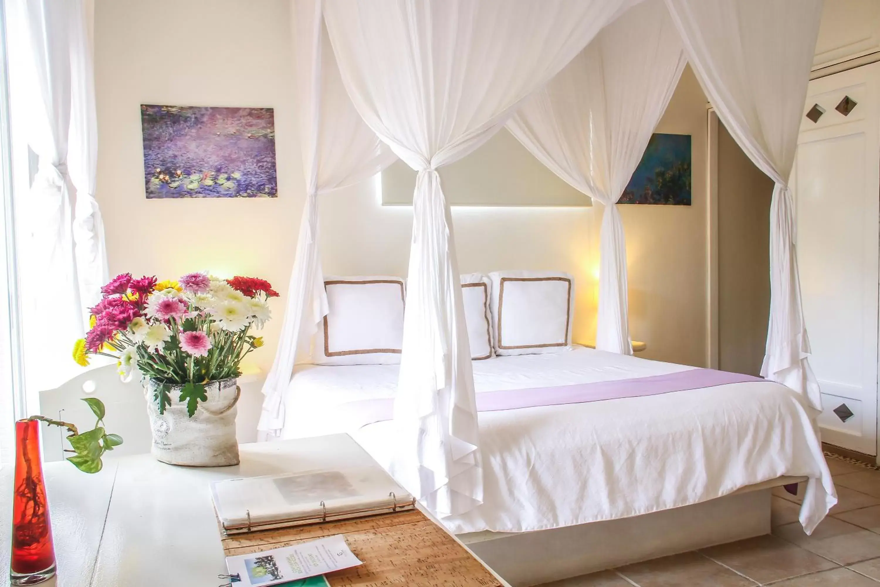 Monet - King Suite with Balcony in Villas Geminis Boutique Condohotel