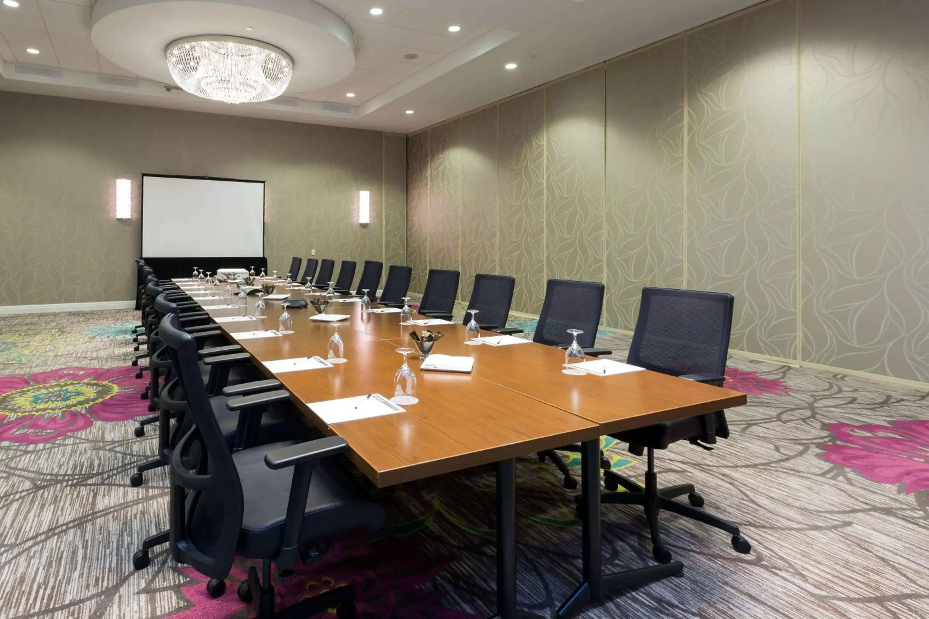 Meeting/conference room, Business Area/Conference Room in Wyndham Grand Jupiter at Harbourside Place