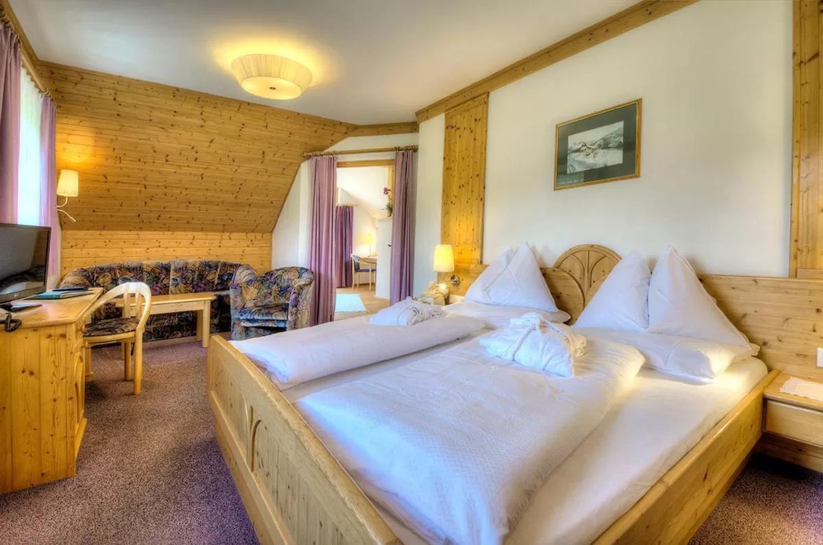 Suite with Terrace in Hotel Häuserl im Wald