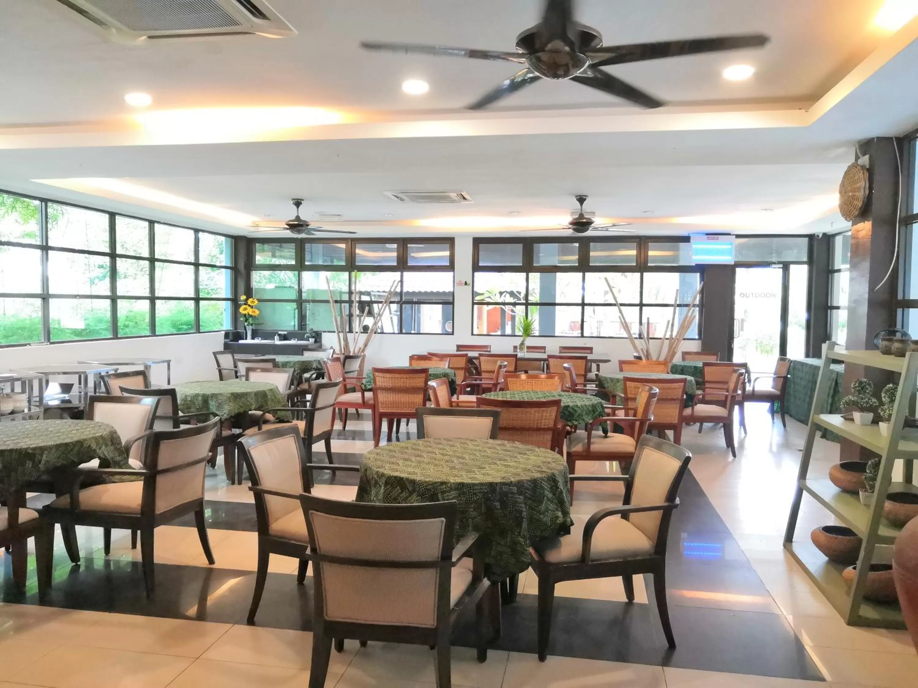 Alia Residence Business Resort