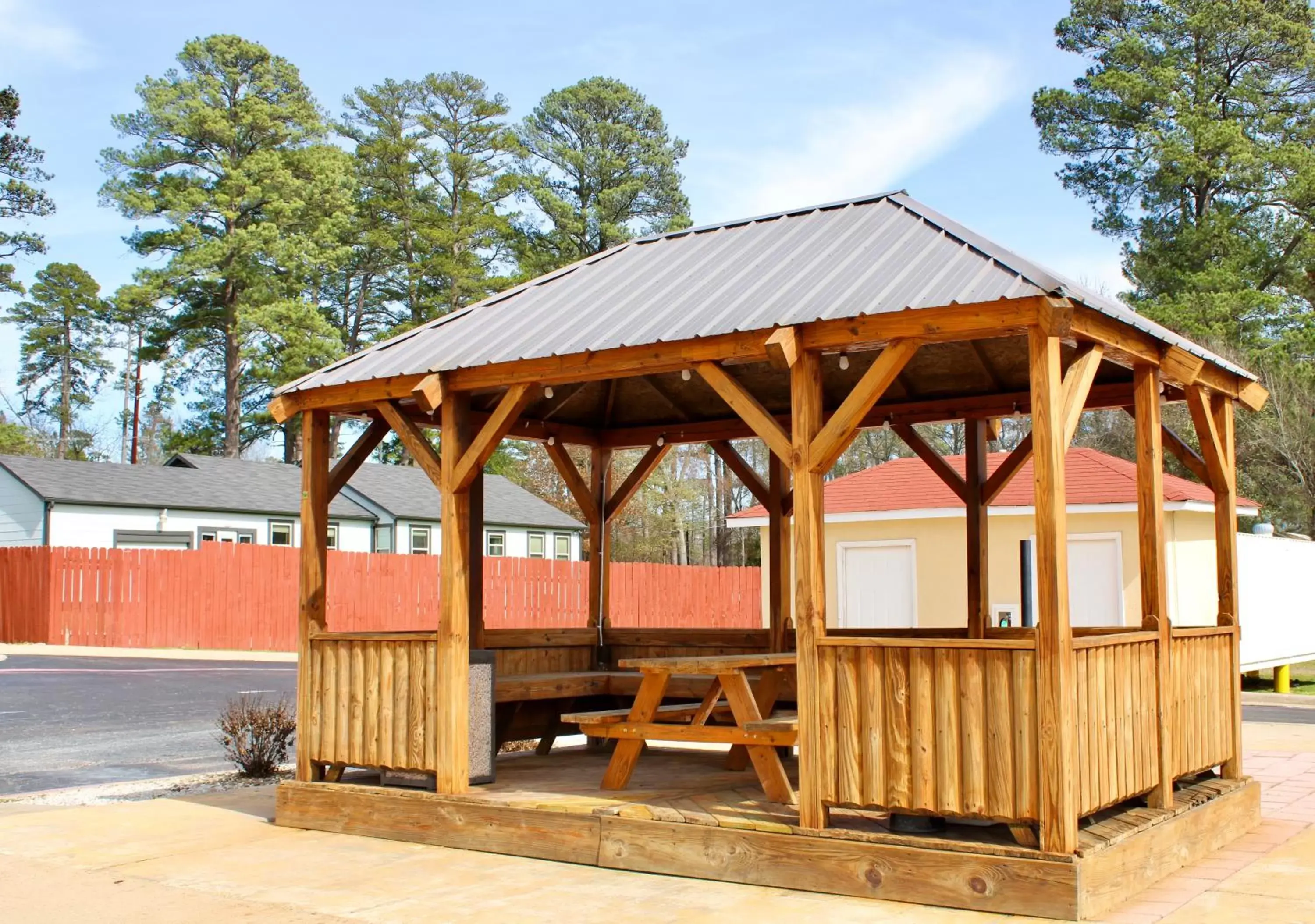 Patio in HomeTown Inn & Suites