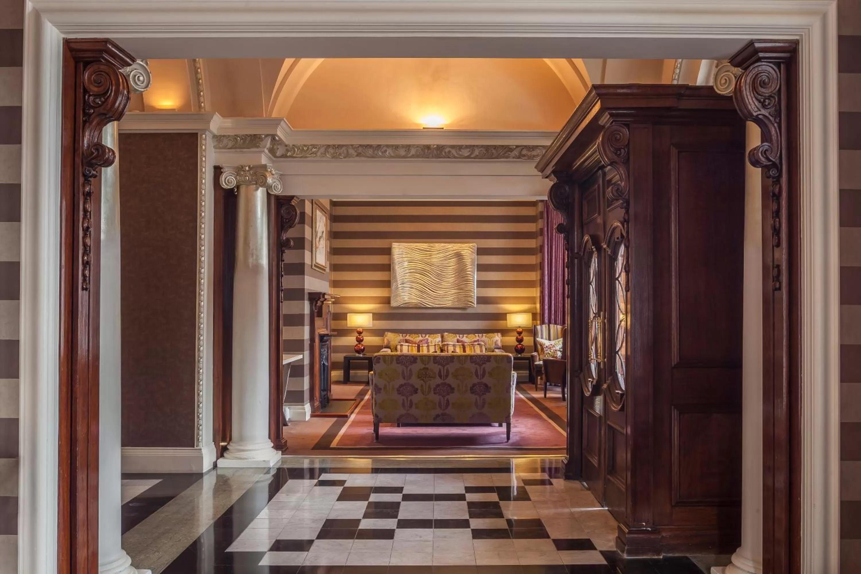 Bed in The Roseate Reading