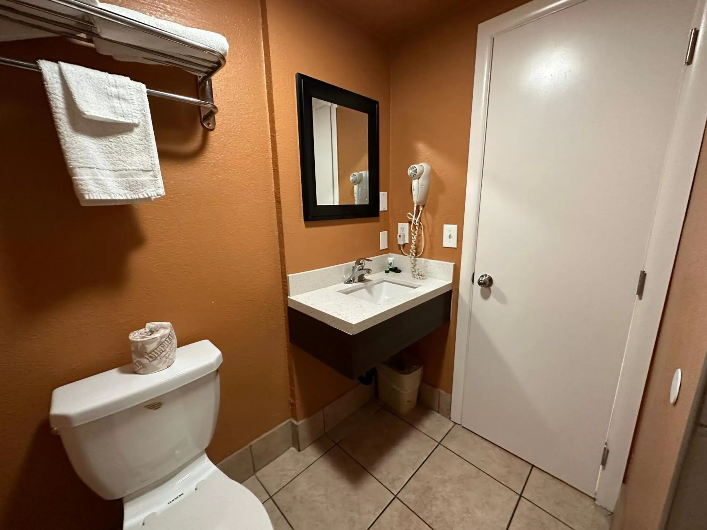 Toilet, Bathroom in New Corral Motel