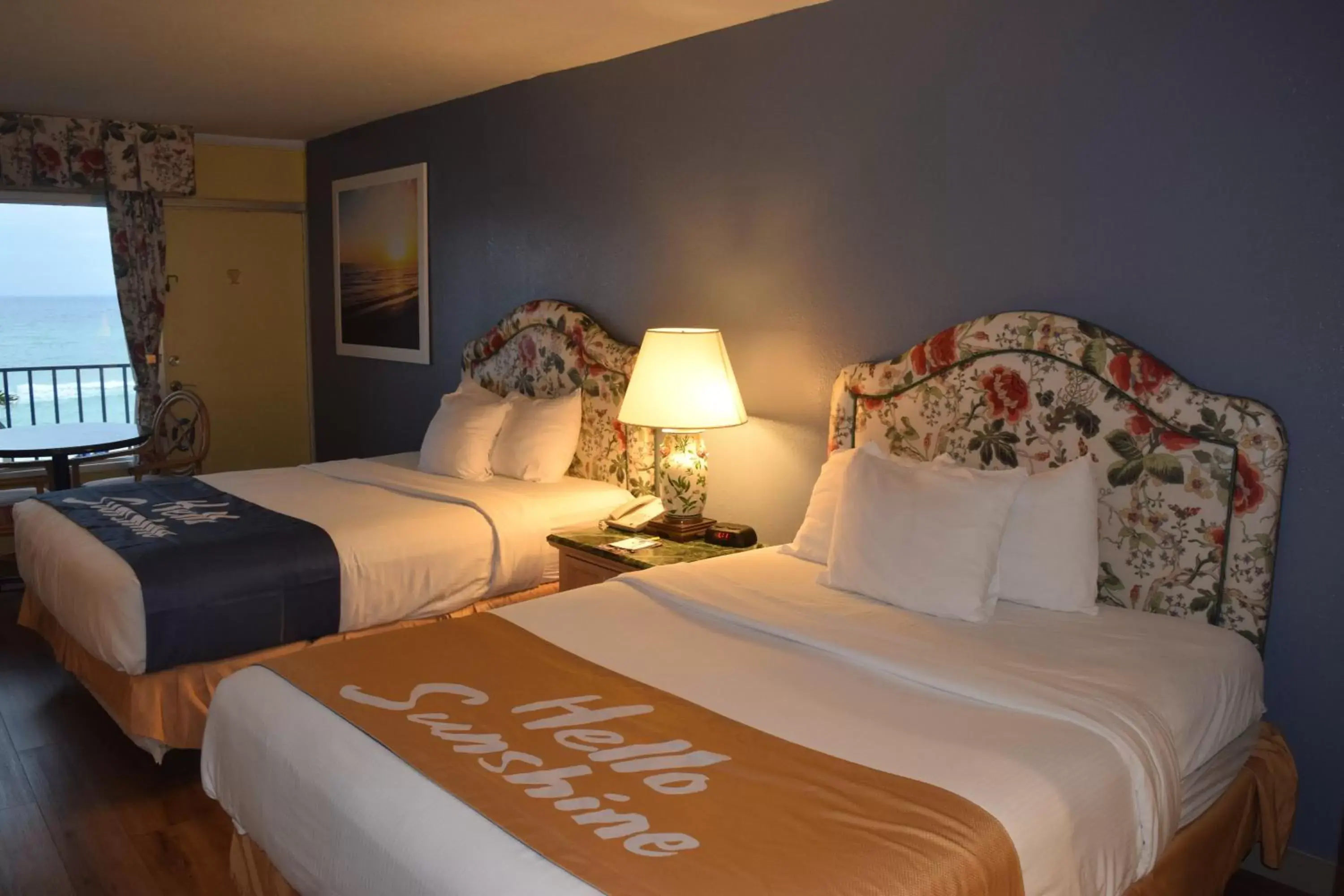 Bedroom, Bed in Days Inn by Wyndham Panama City Beach/Ocean Front